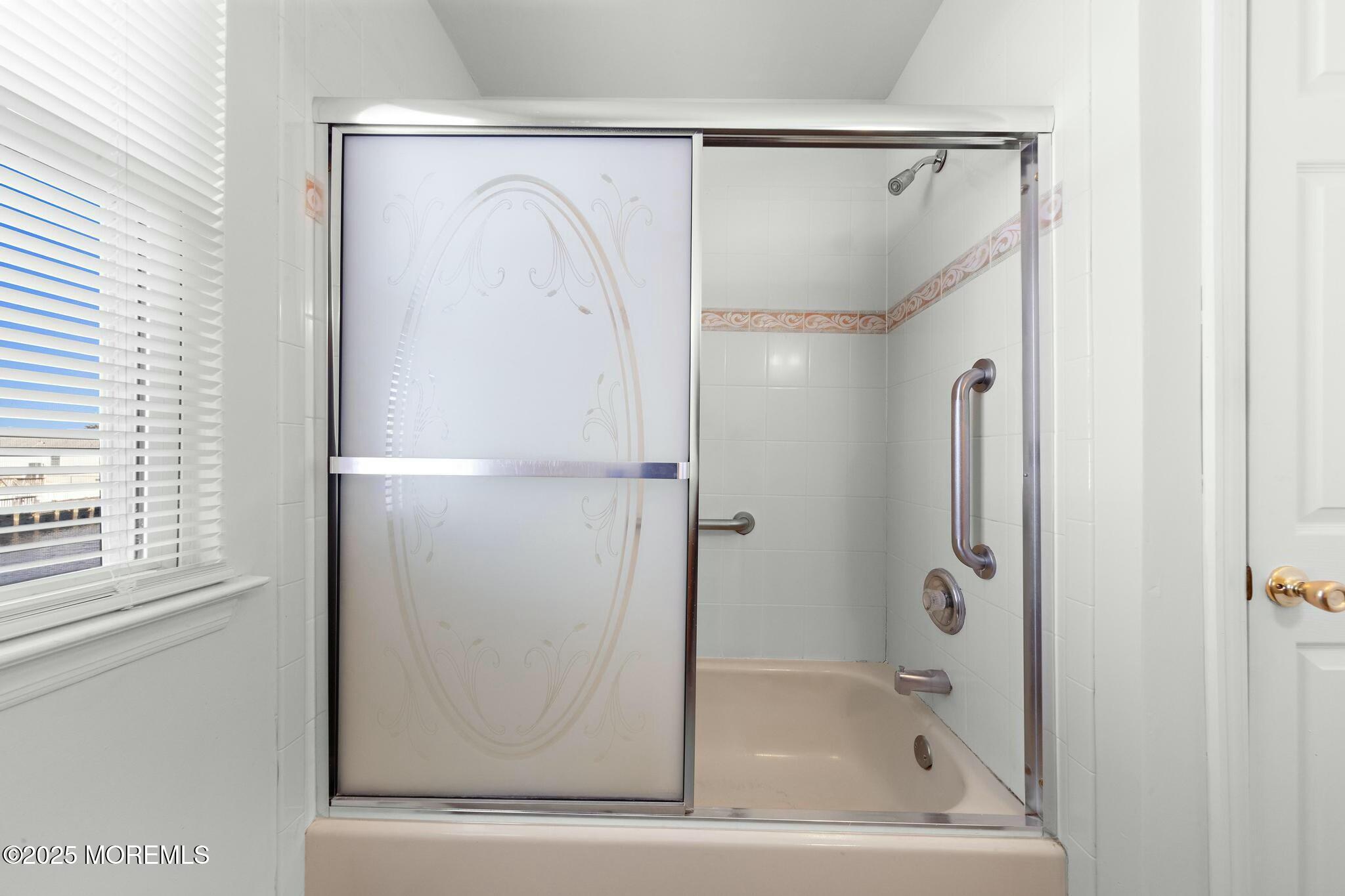 105 Evelyn Drive, Manahawkin, New Jersey image 17