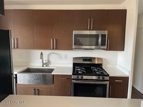 10 Ocean Boulevard 2C Atlantic Highlands NJ 07716