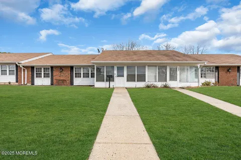 MLS: 22508073