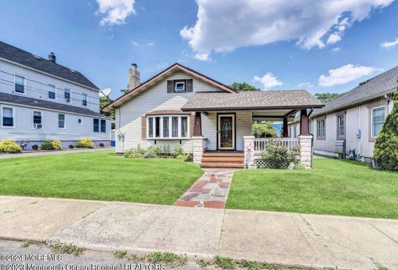 215 Cleveland Avenue