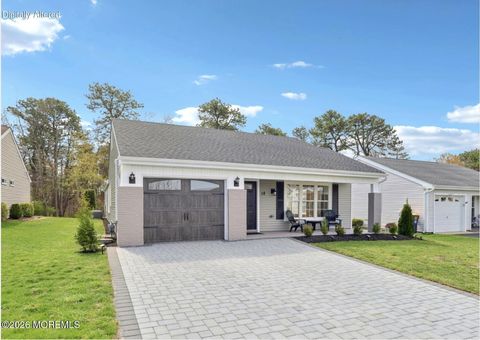 Photo of 18 Flintshire Terrace, Manchester, NJ 08759 (MLS # 22610451)