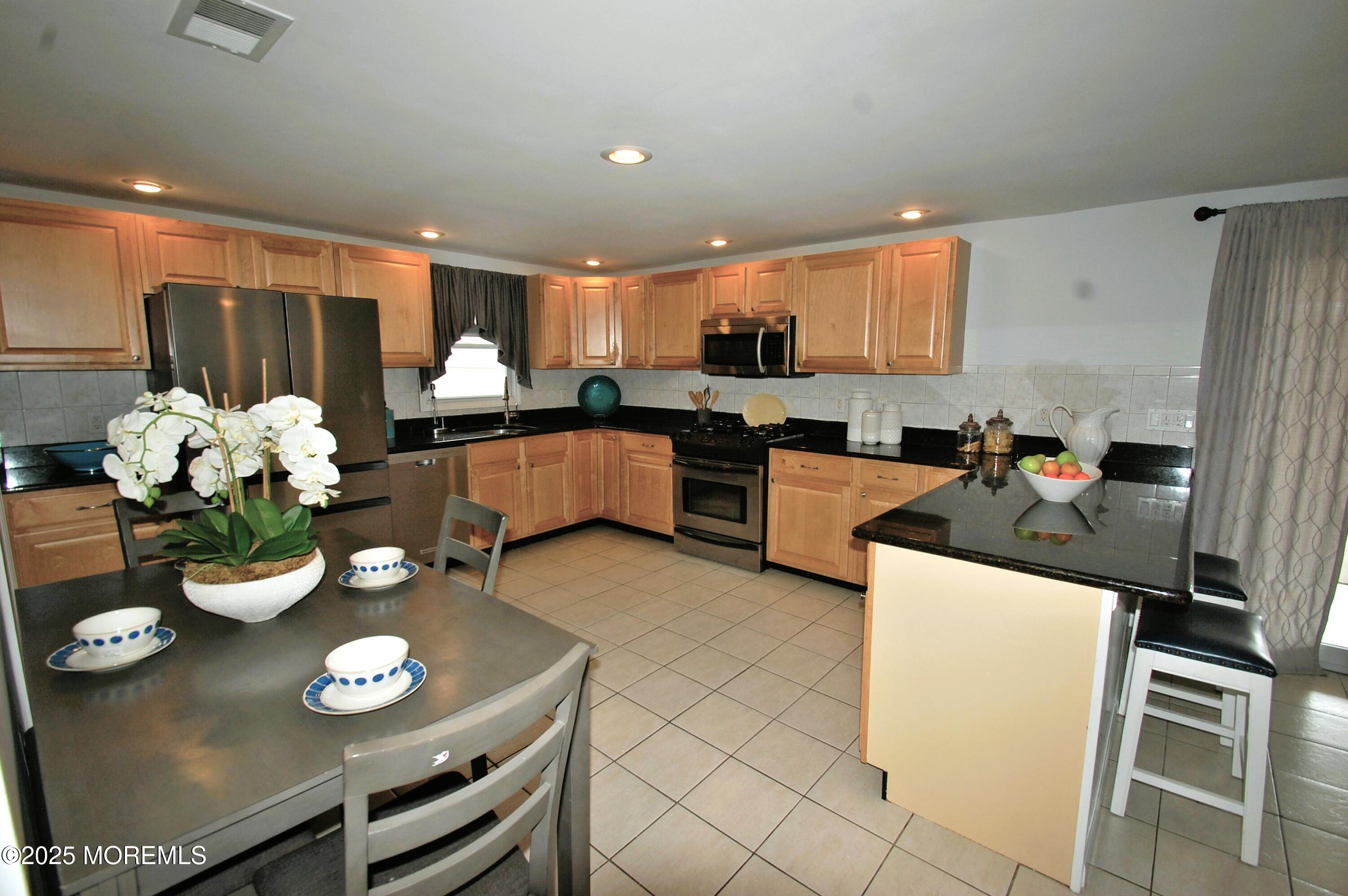 1756 Union Avenue, Hazlet, New Jersey image 11