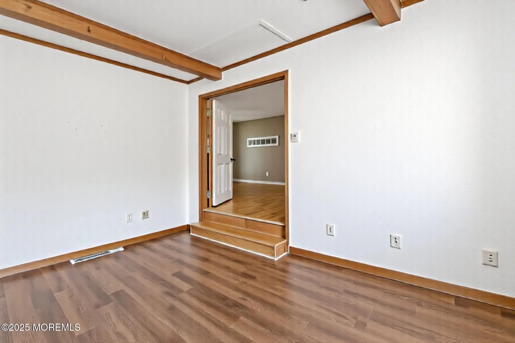 Toms River, New Jersey 08753, United States, 3 Bedrooms Bedrooms, ,2 BathroomsBathrooms,Residential,Active,156612