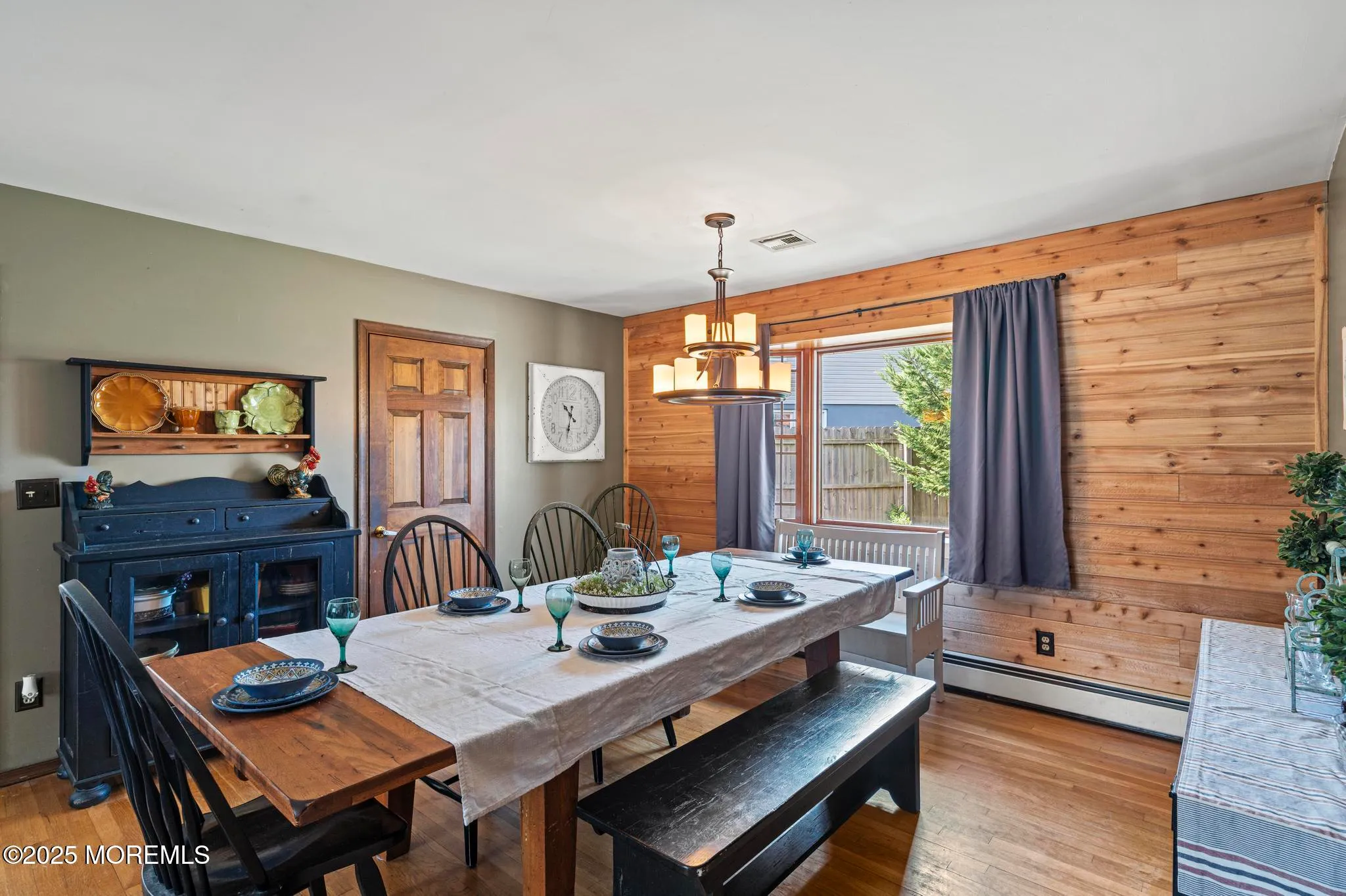 Toms River, New Jersey 08753, United States, 3 Bedrooms Bedrooms, ,2 BathroomsBathrooms,Residential,Active,156612