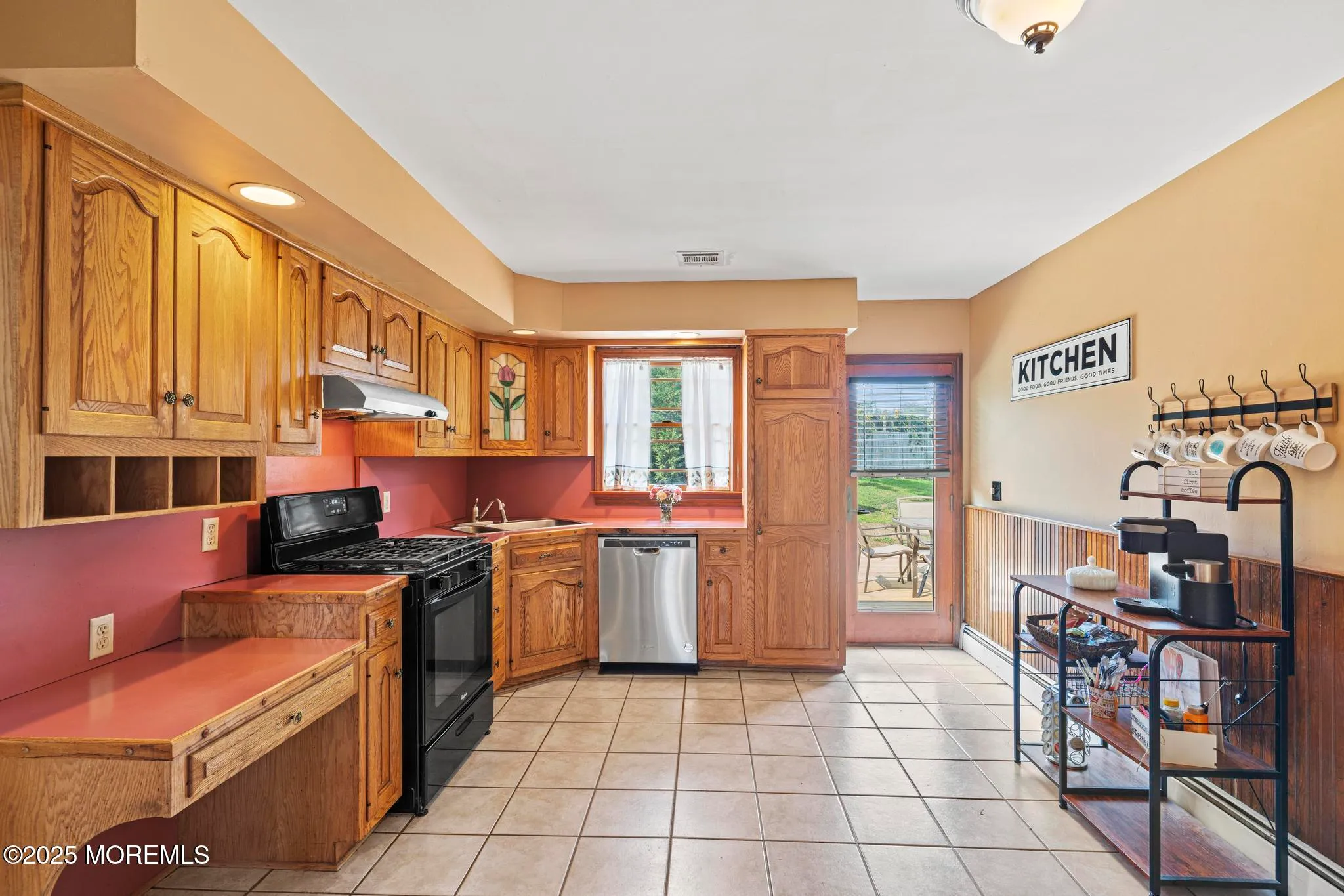 Toms River, New Jersey 08753, United States, 3 Bedrooms Bedrooms, ,2 BathroomsBathrooms,Residential,Active,156612