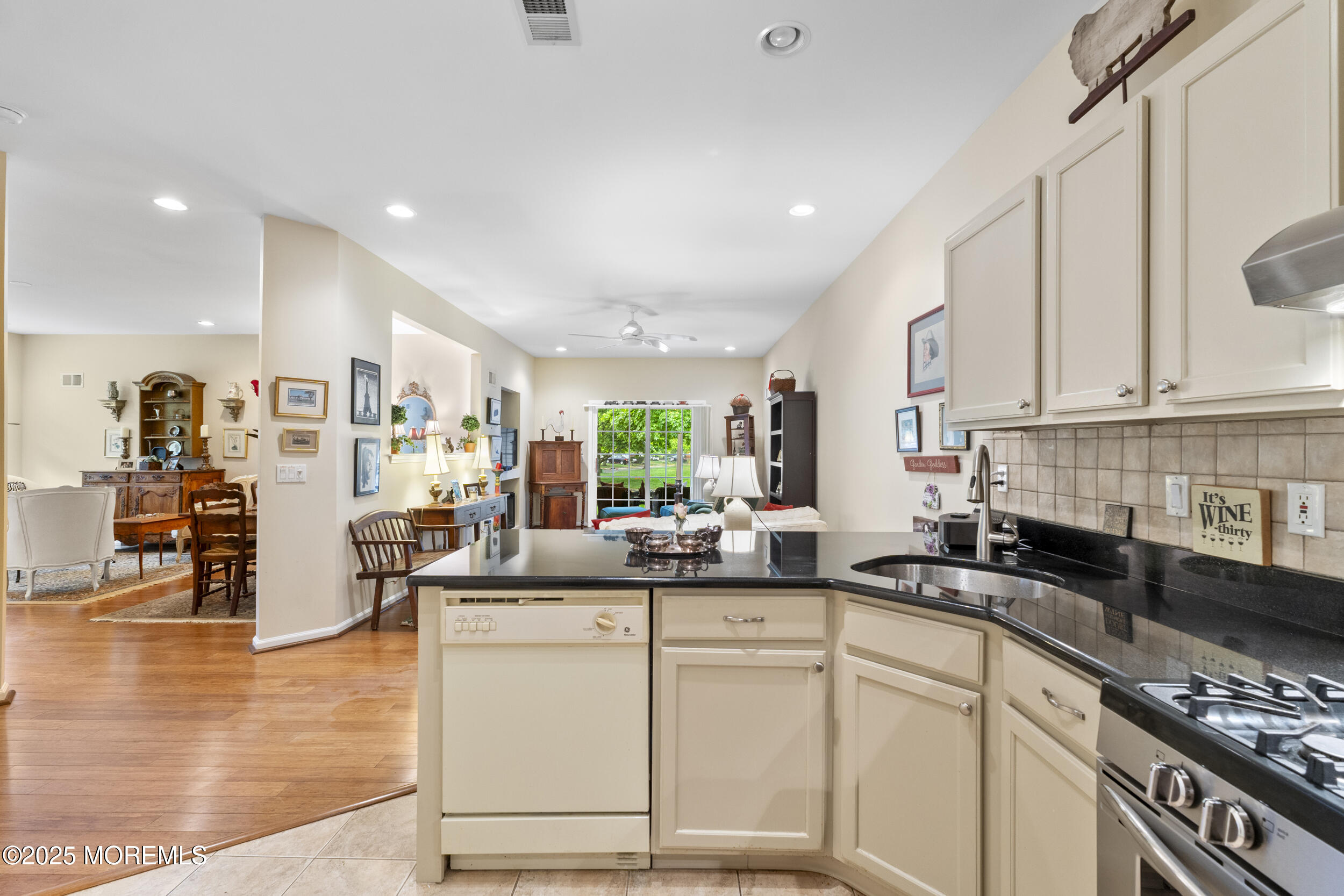3 Deerchase Lane, Lakewood, New Jersey image 17