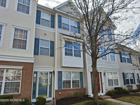 Condo For Sale - 16 Puchala Drive<br/> Parlin, NJ 08859