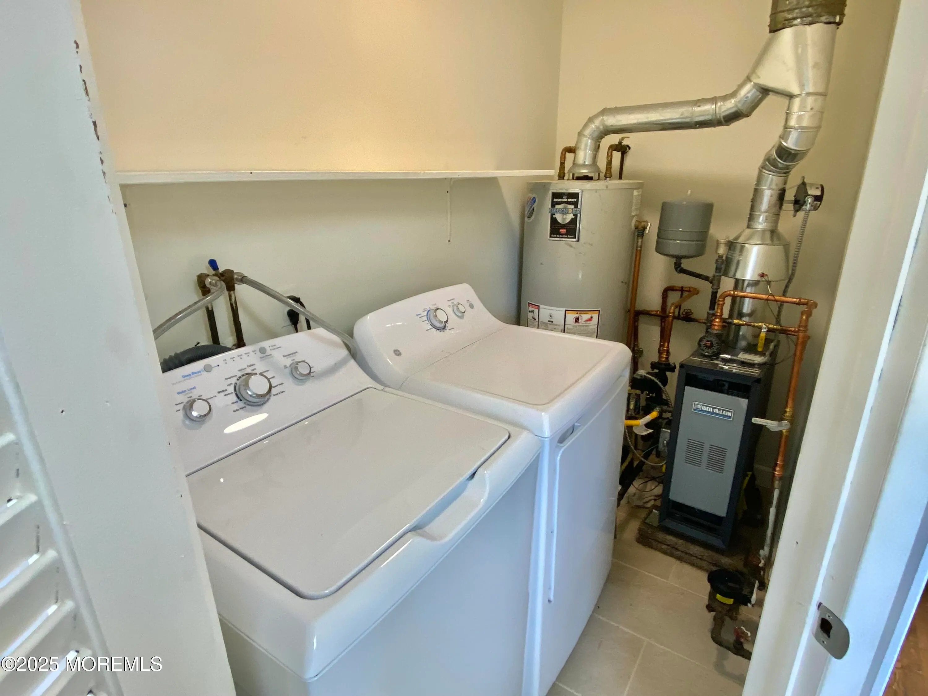 Point Pleasant, New Jersey 08742, United States, 4 Bedrooms Bedrooms, ,2 BathroomsBathrooms,Residential,Active,184526