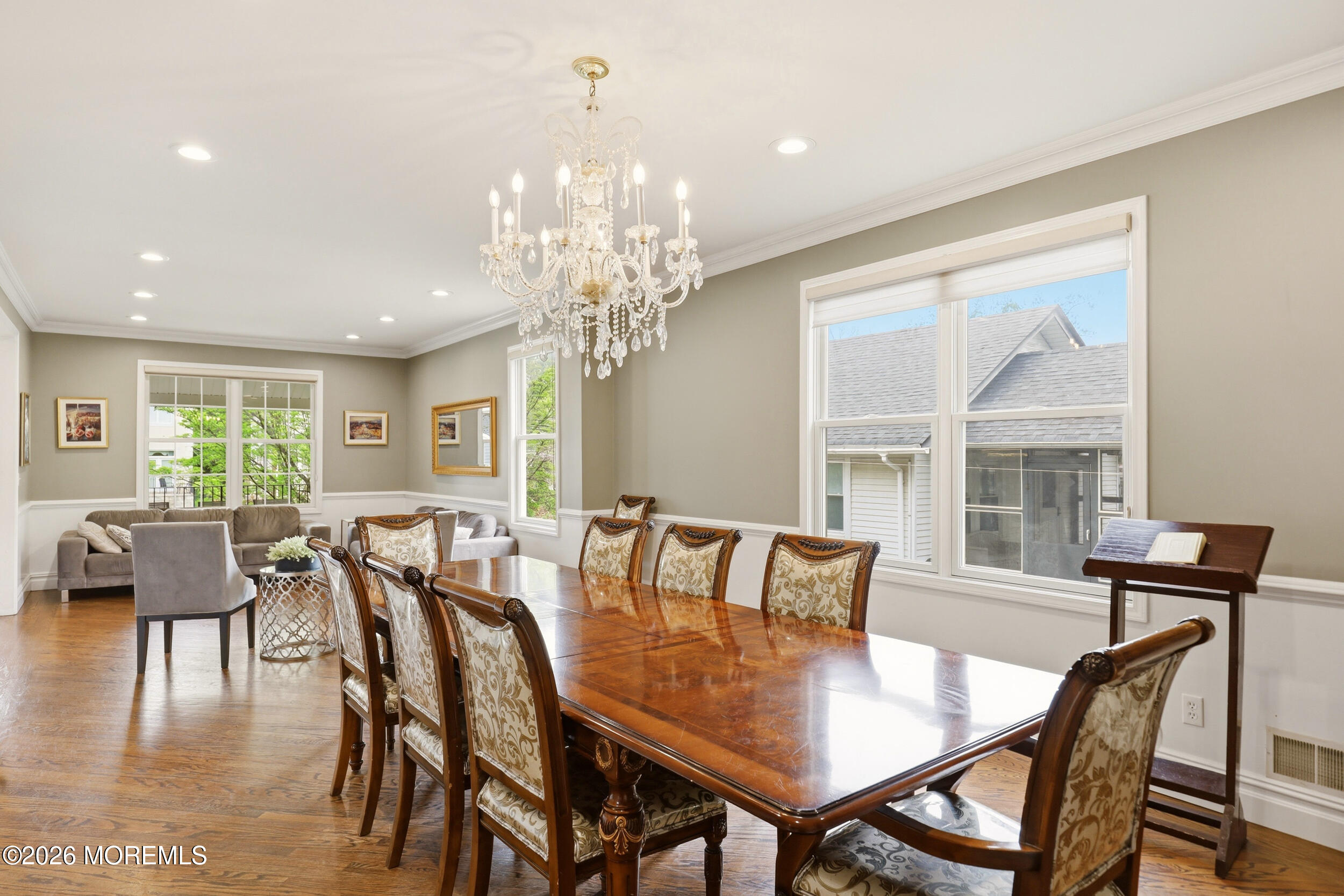 Lakewood, New Jersey, 08701, United States, 6 Bedrooms Bedrooms, ,4 BathroomsBathrooms,Residential,Active,2042659