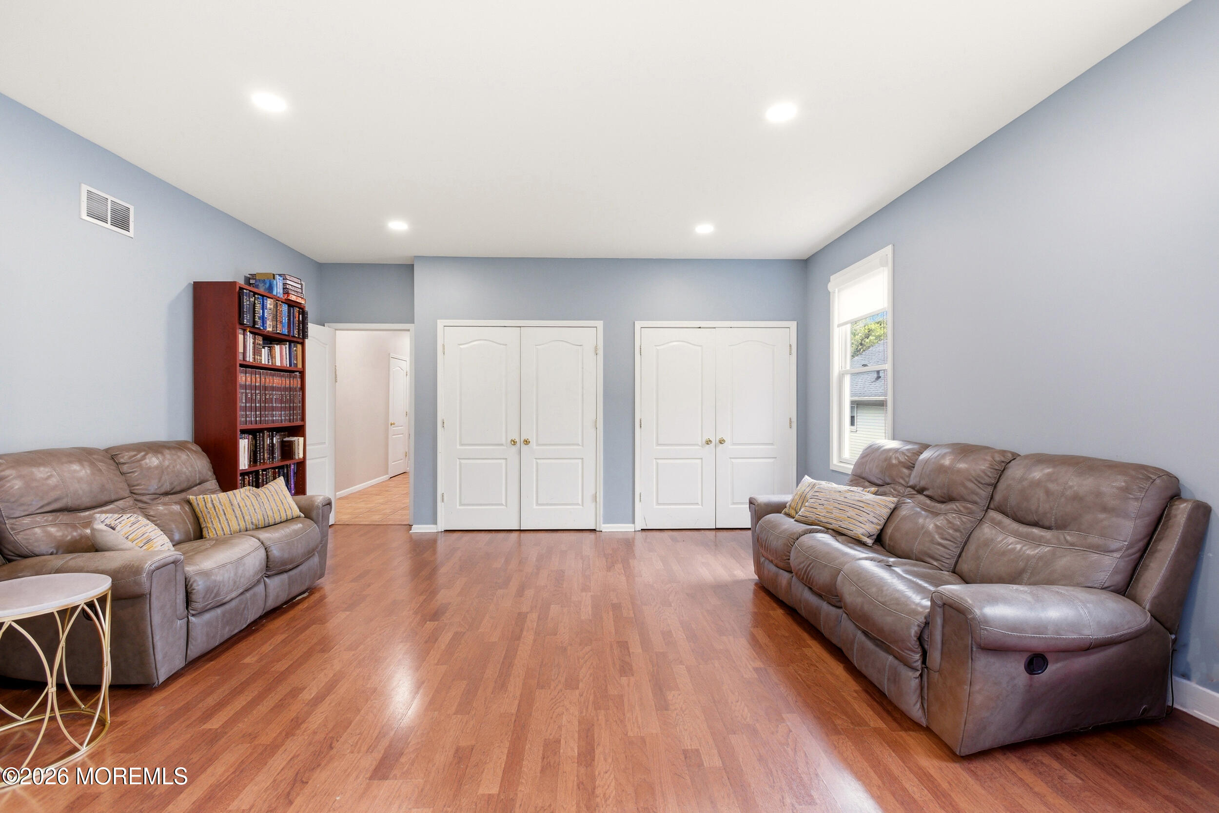 Lakewood, New Jersey, 08701, United States, 6 Bedrooms Bedrooms, ,4 BathroomsBathrooms,Residential,Active,2042659