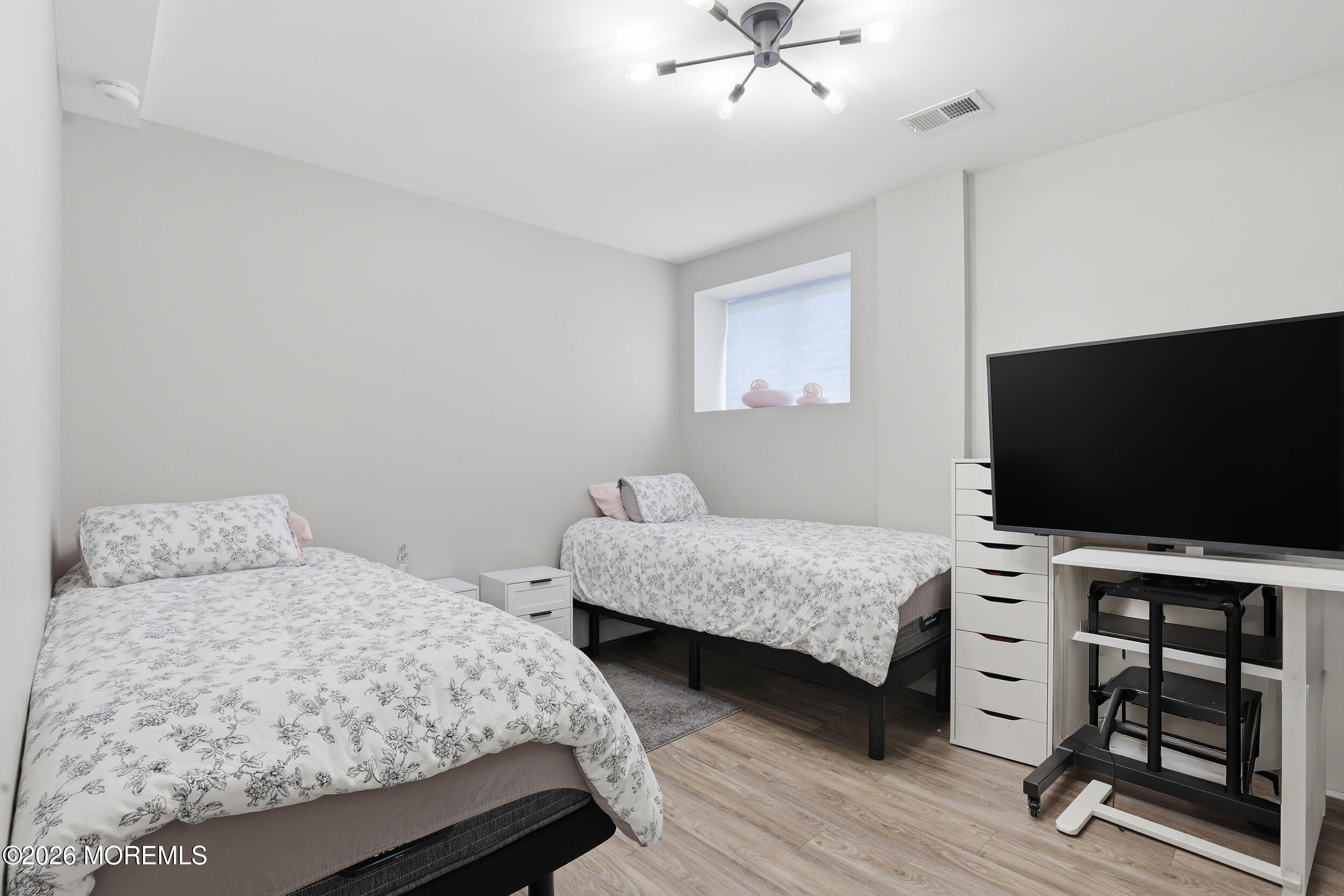 Lakewood, New Jersey, 08701, United States, 6 Bedrooms Bedrooms, ,4 BathroomsBathrooms,Residential,Active,2042659