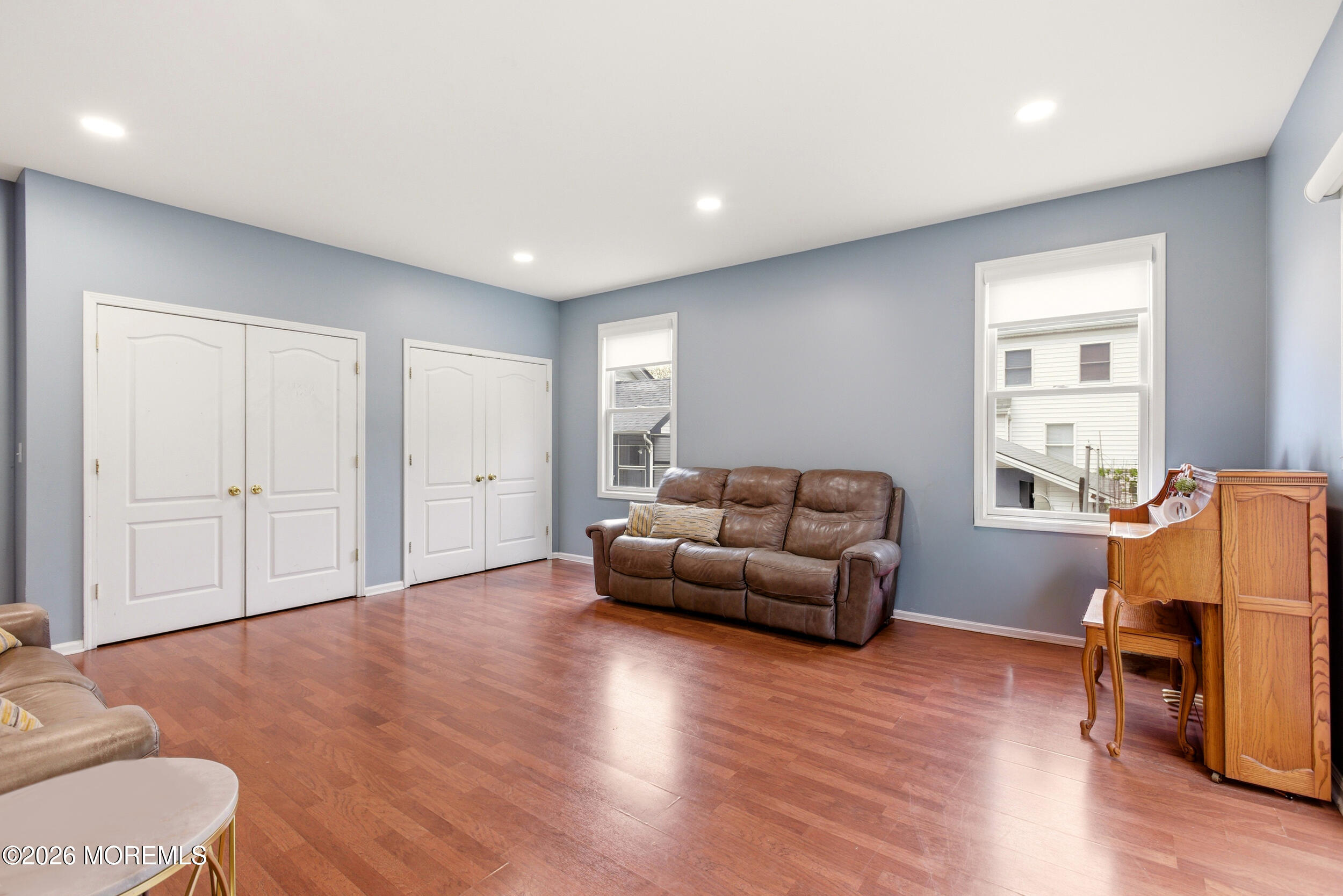 Lakewood, New Jersey, 08701, United States, 6 Bedrooms Bedrooms, ,4 BathroomsBathrooms,Residential,Active,2042659
