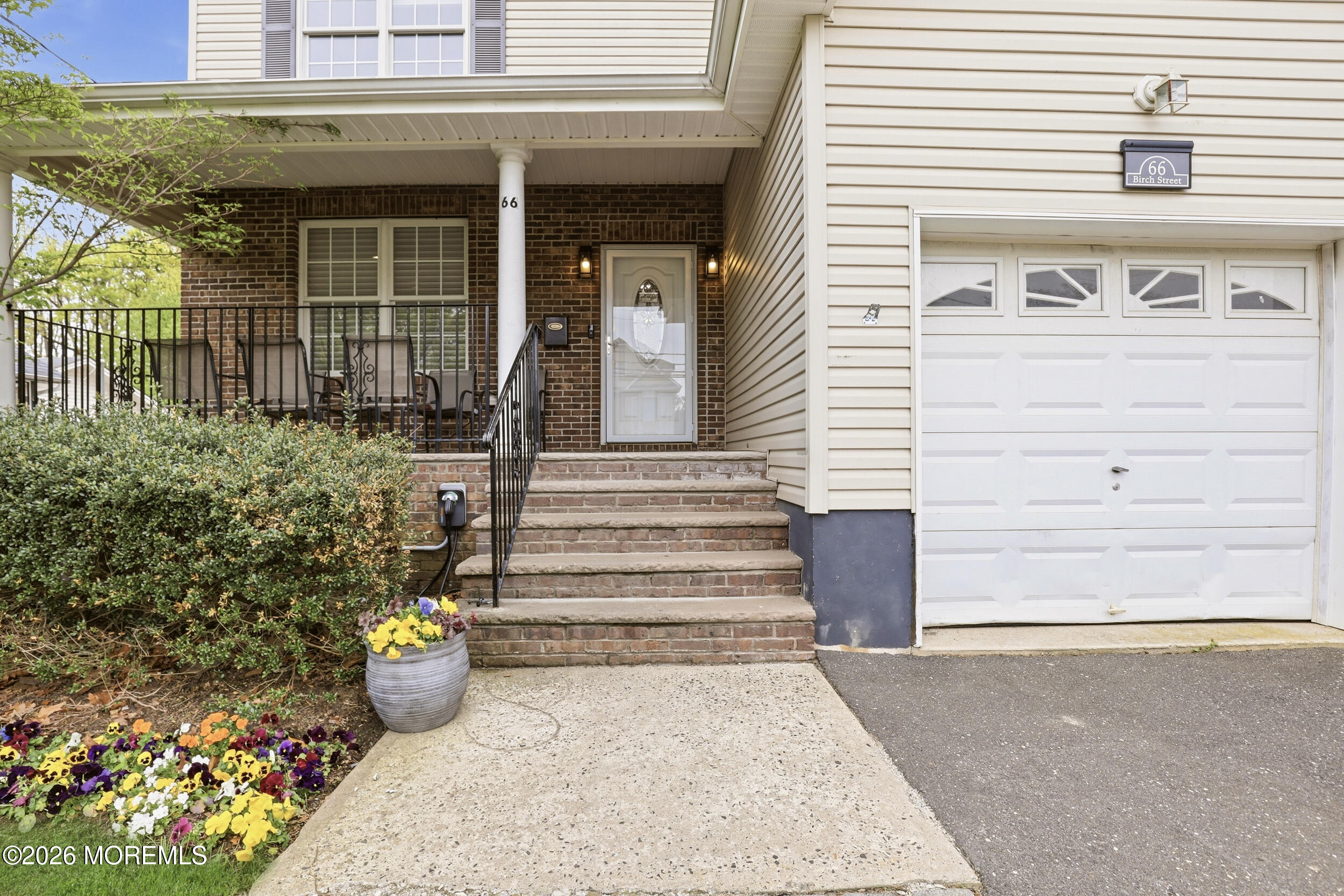 Lakewood, New Jersey, 08701, United States, 6 Bedrooms Bedrooms, ,4 BathroomsBathrooms,Residential,Active,2042659
