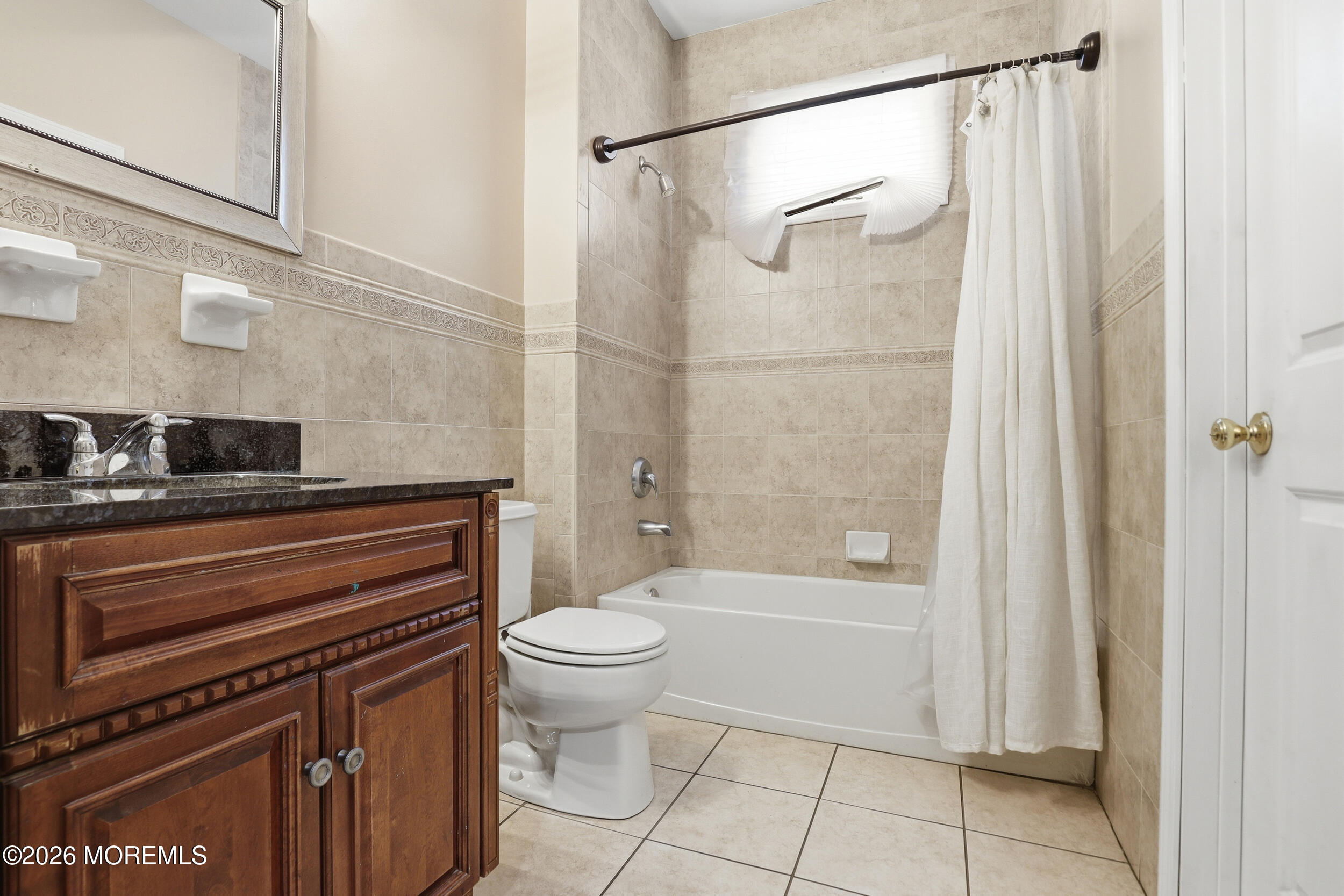 Lakewood, New Jersey, 08701, United States, 6 Bedrooms Bedrooms, ,4 BathroomsBathrooms,Residential,Active,2042659
