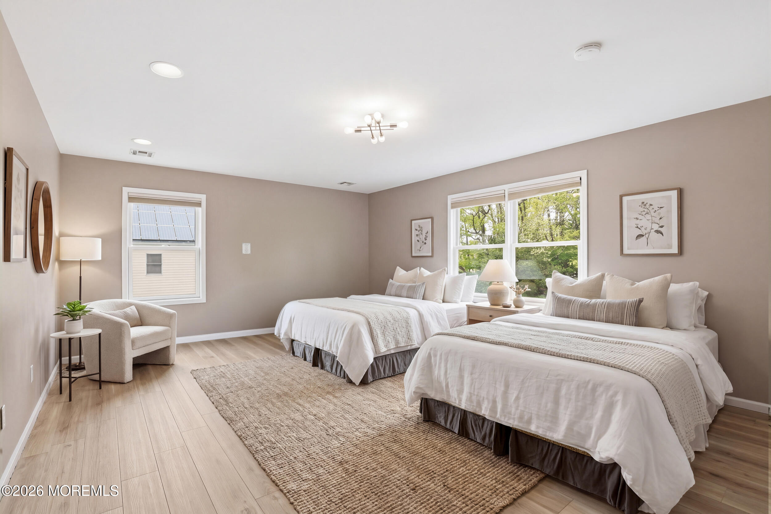 Lakewood, New Jersey, 08701, United States, 6 Bedrooms Bedrooms, ,4 BathroomsBathrooms,Residential,Active,2042659