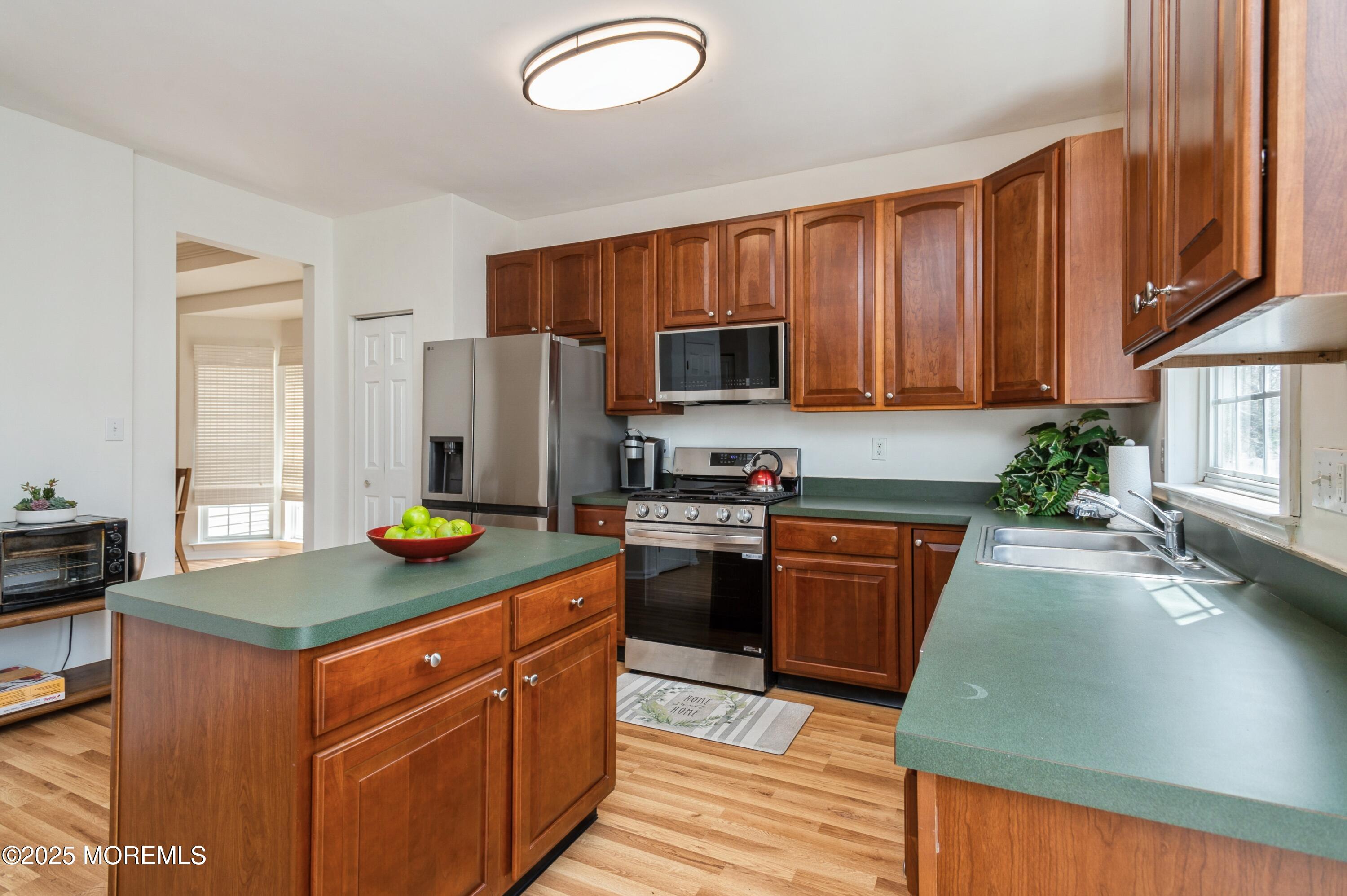119 Georgetown Boulevard, Barnegat, New Jersey image 9