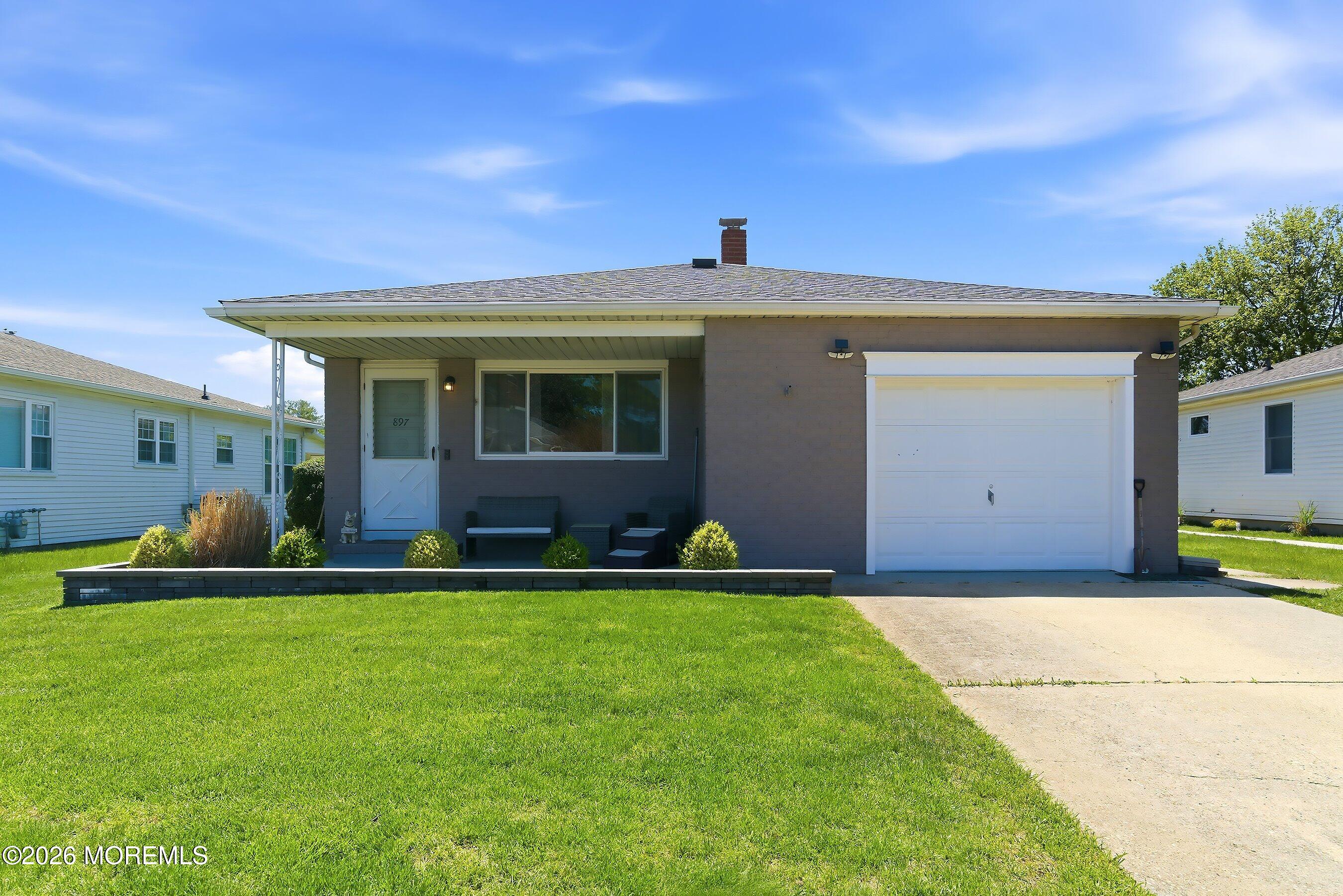 897 Jamaica Boulevard