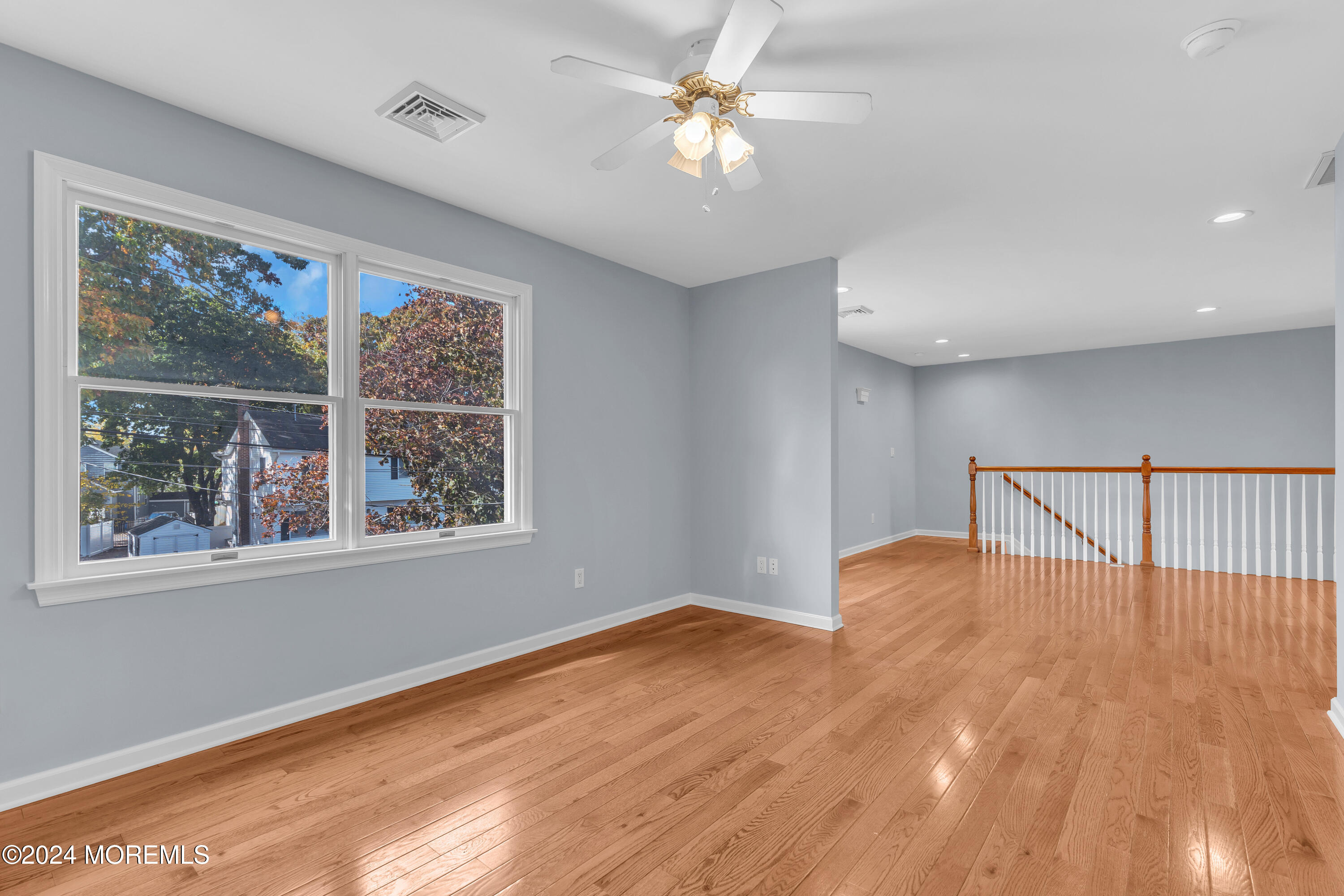 575 Clinton Avenue, Belford, New Jersey image 30