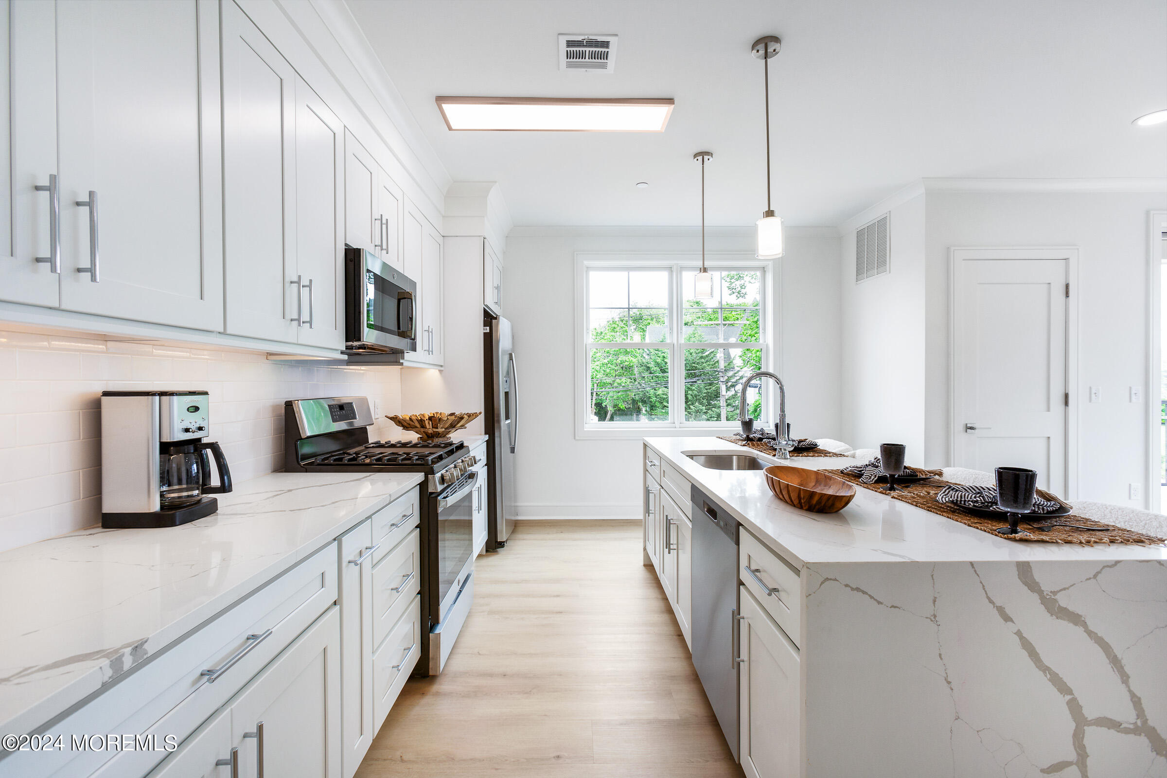 Long Branch, New Jersey 07740, United States, 2 Bedrooms Bedrooms, ,2 BathroomsBathrooms,Residential,Active,39623