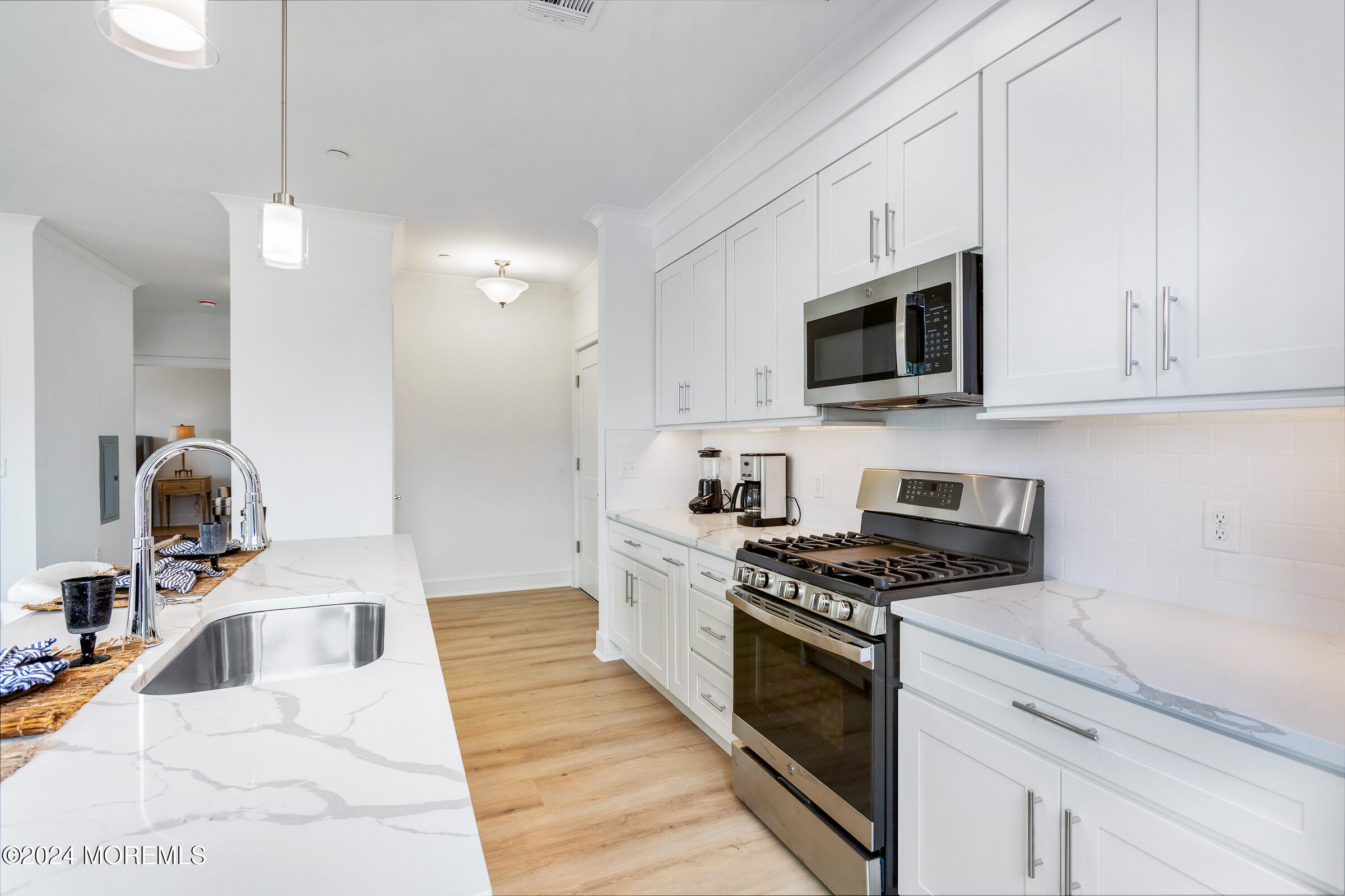 Long Branch, New Jersey 07740, United States, 2 Bedrooms Bedrooms, ,2 BathroomsBathrooms,Residential,Active,39623