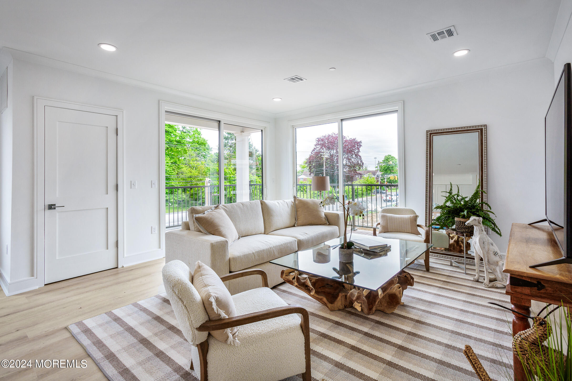 Long Branch, New Jersey 07740, United States, 2 Bedrooms Bedrooms, ,2 BathroomsBathrooms,Residential,Active,39623