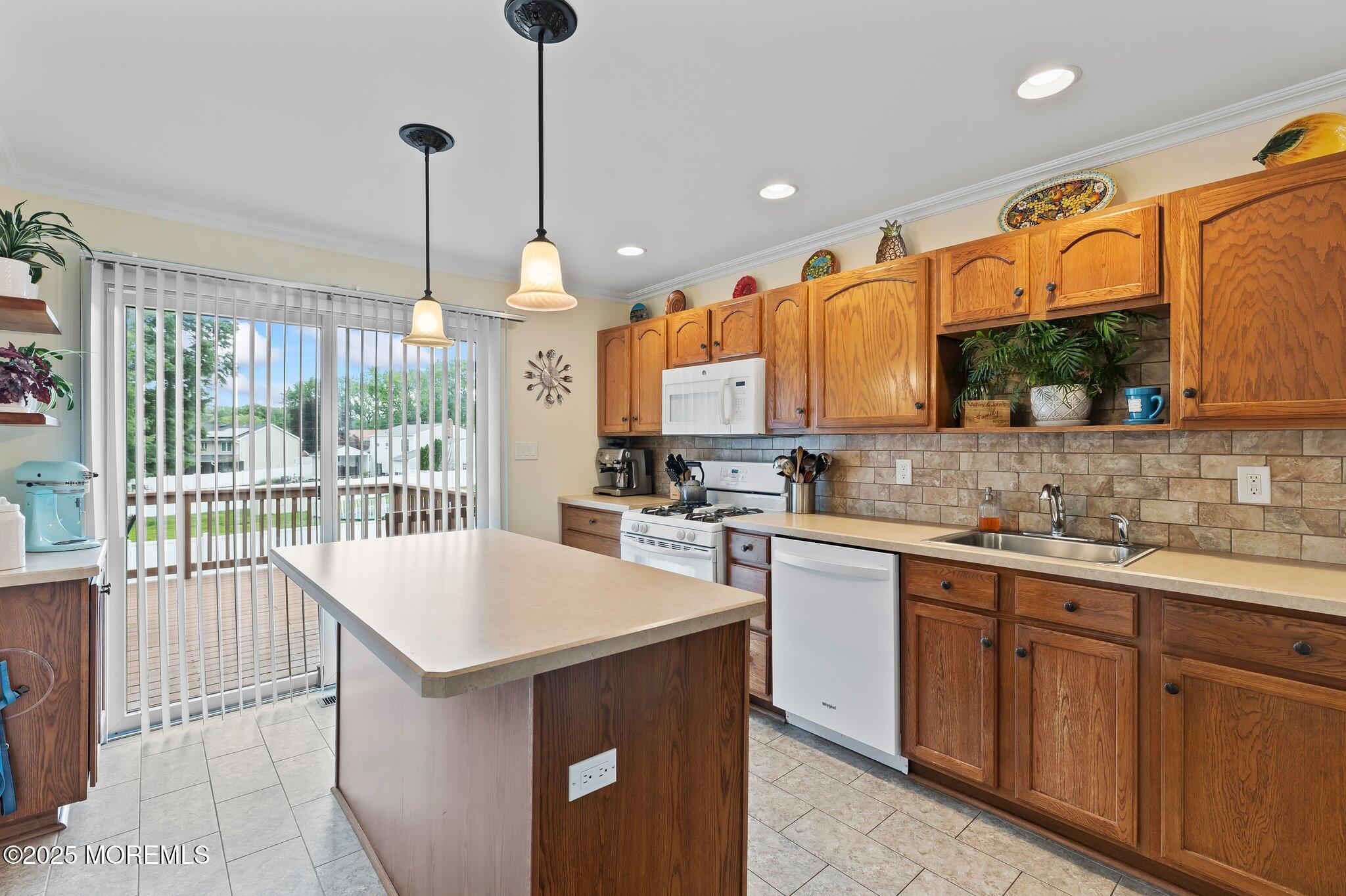 203 Tanglewood Court, Middletown, New Jersey image 8