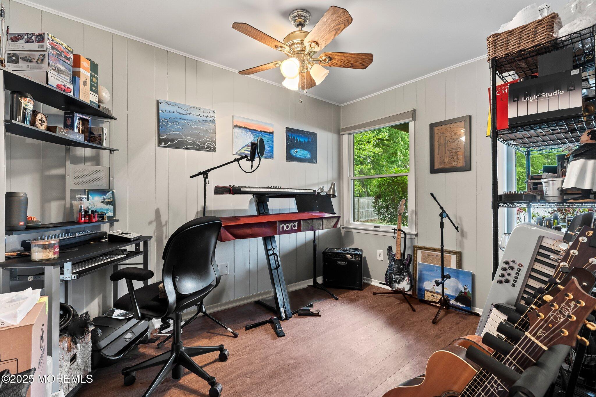 203 Tanglewood Court, Middletown, New Jersey image 18