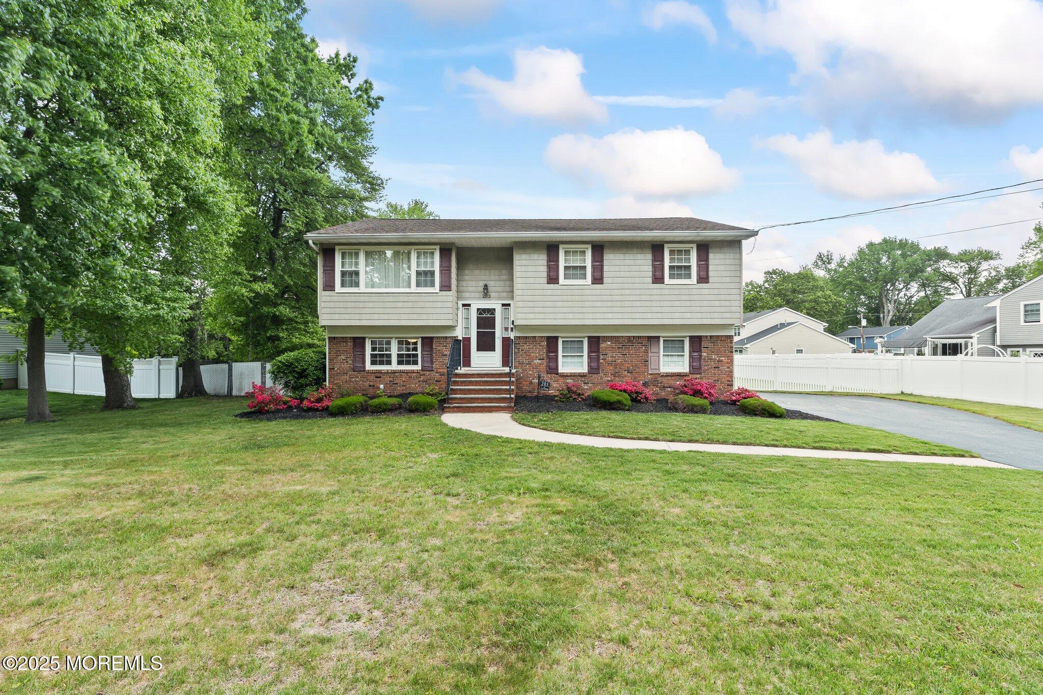 203 Tanglewood Court, Middletown, New Jersey image 1