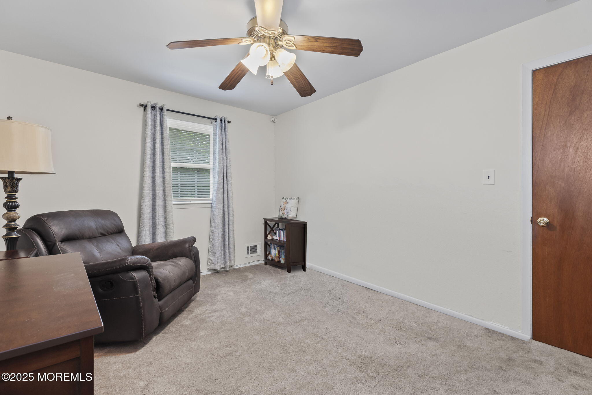 203 Tanglewood Court, Middletown, New Jersey image 13