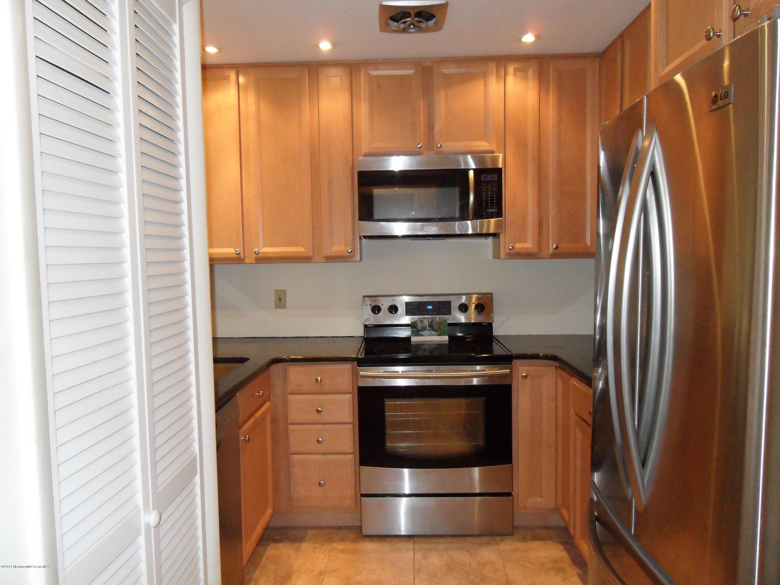 Photo 1 of 15 — 5c Auburn Court, Middletown, NJ 07748