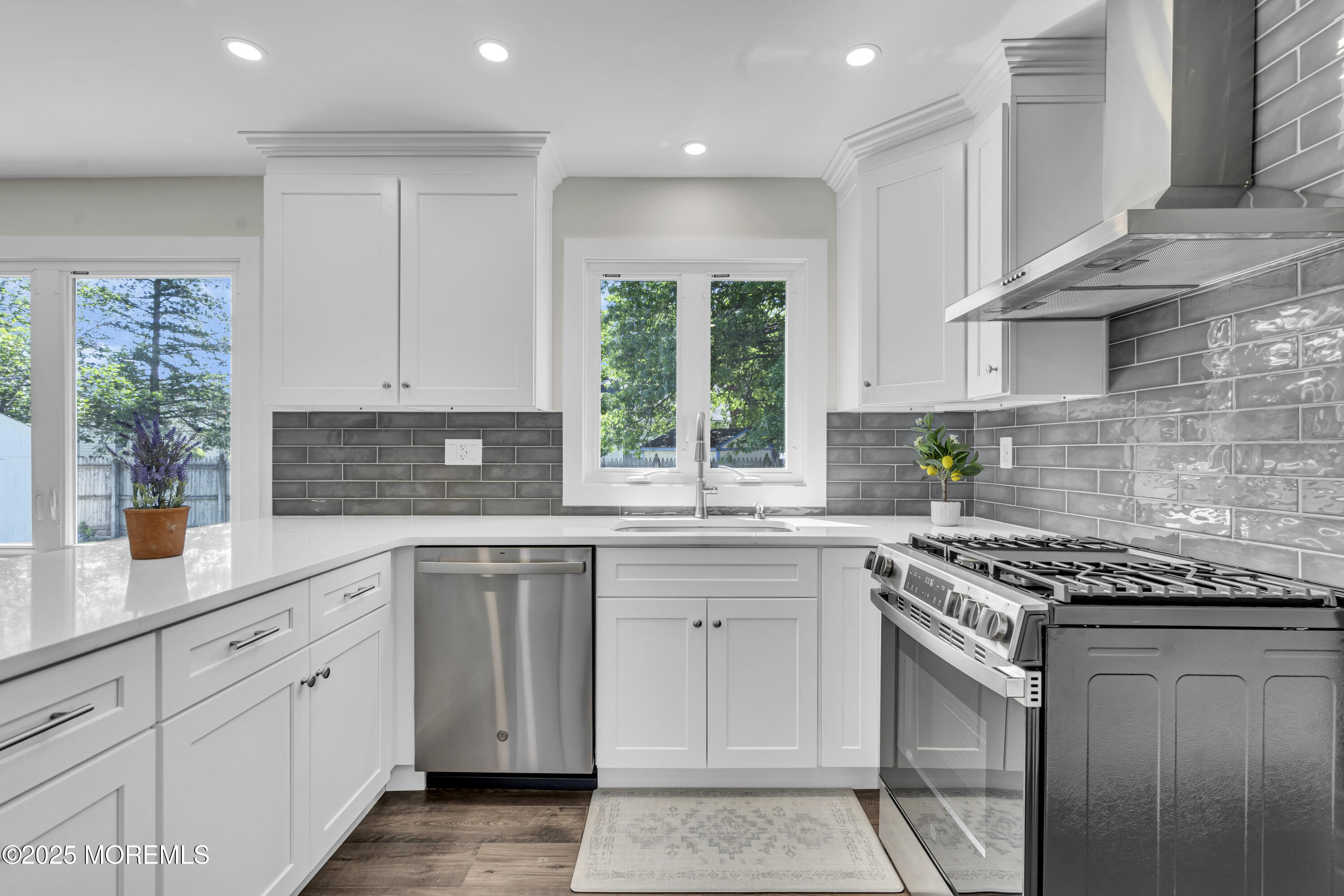 18 Heritage Drive, Edison, New Jersey image 22