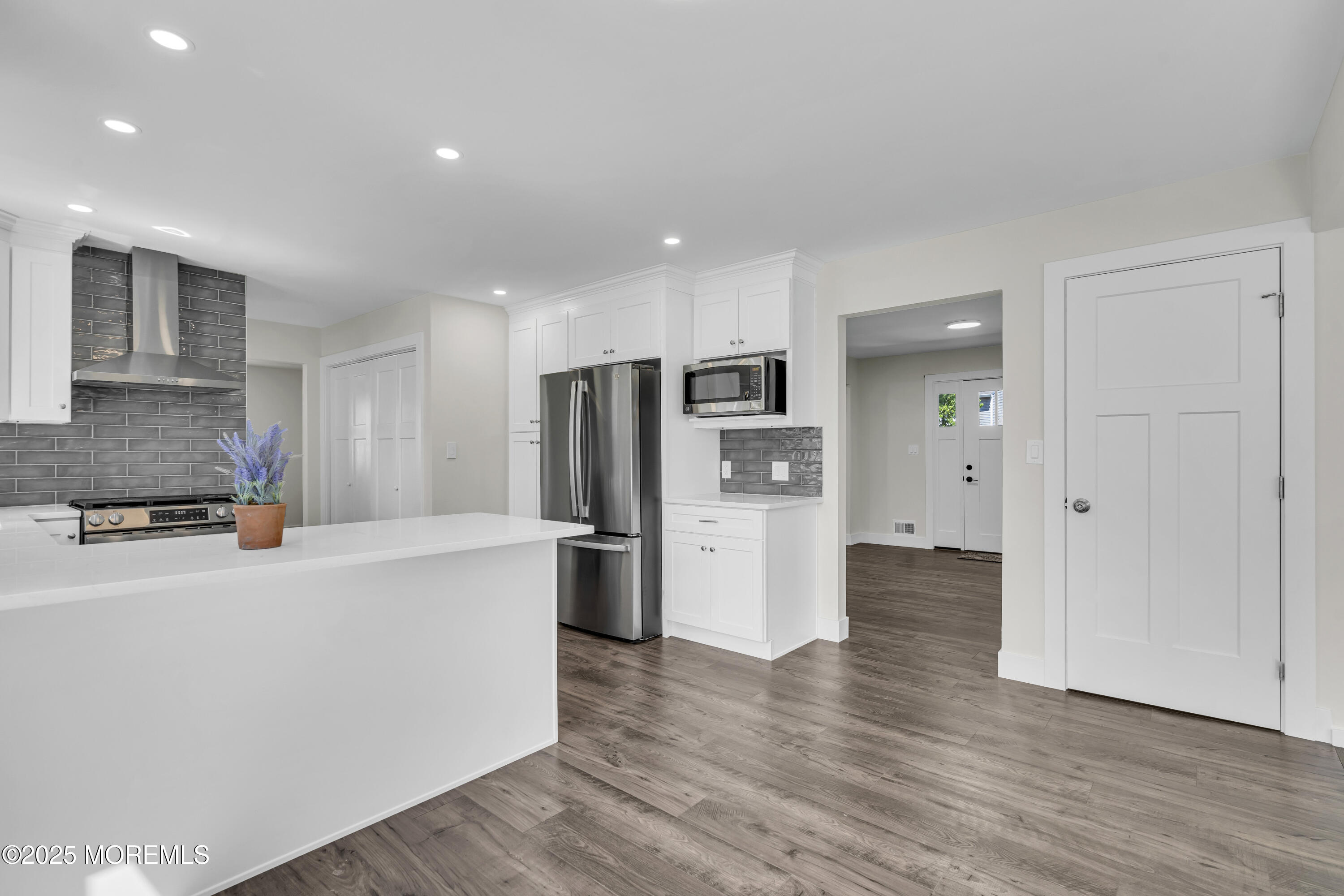18 Heritage Drive, Edison, New Jersey image 25