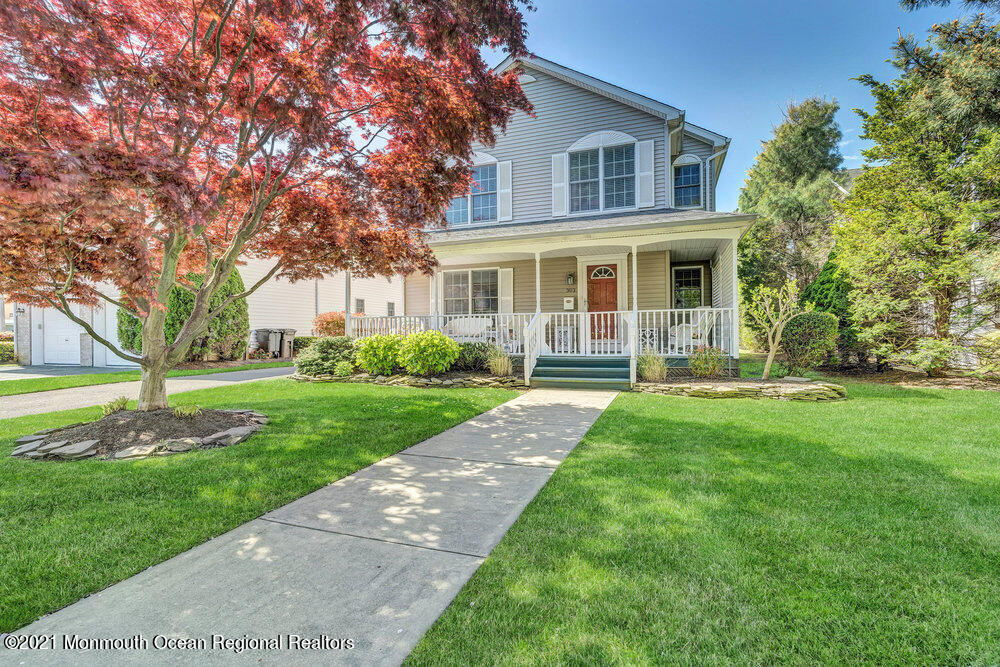 303 Salem Avenue