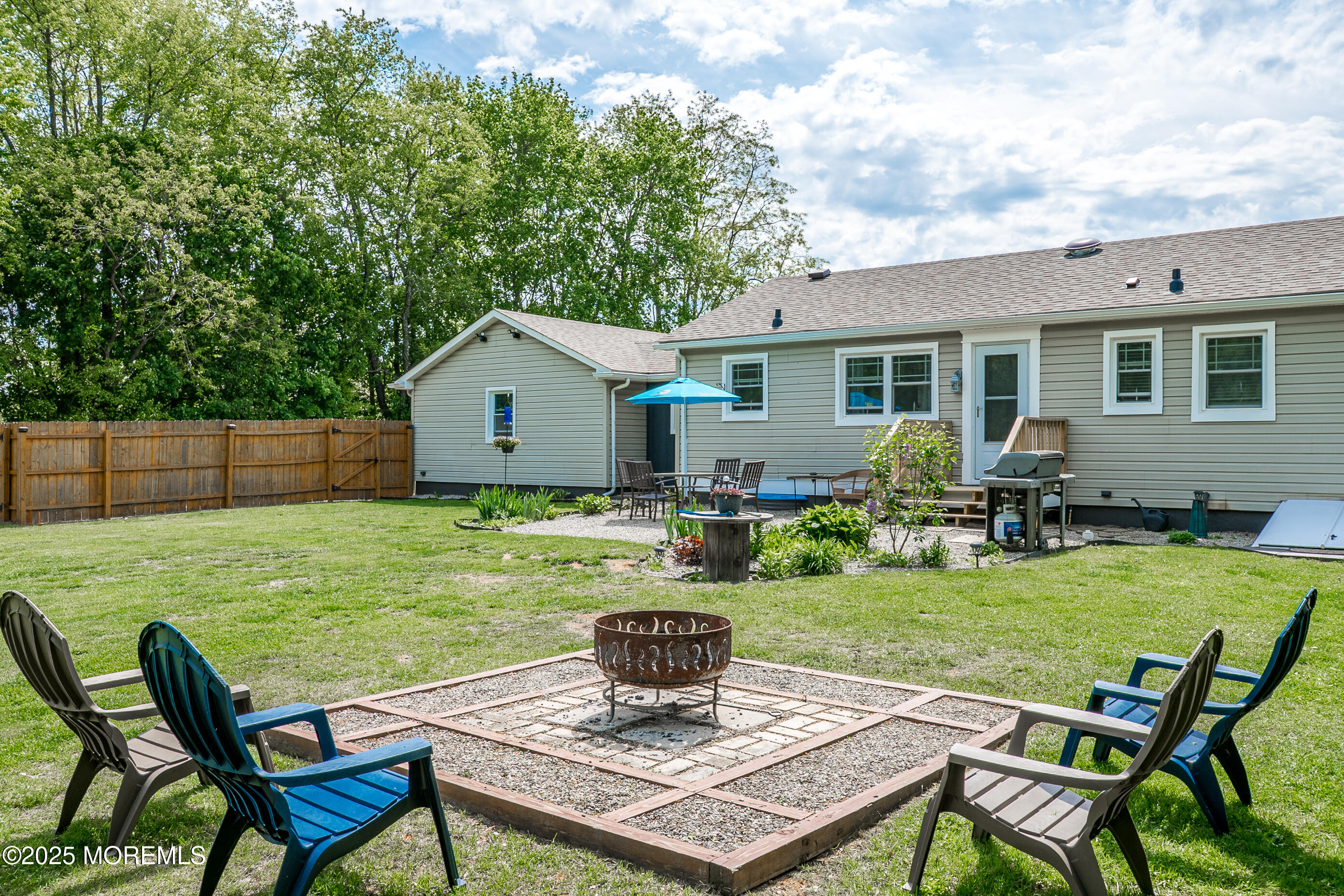80 Sweetmans Lane, Manalapan, New Jersey image 35