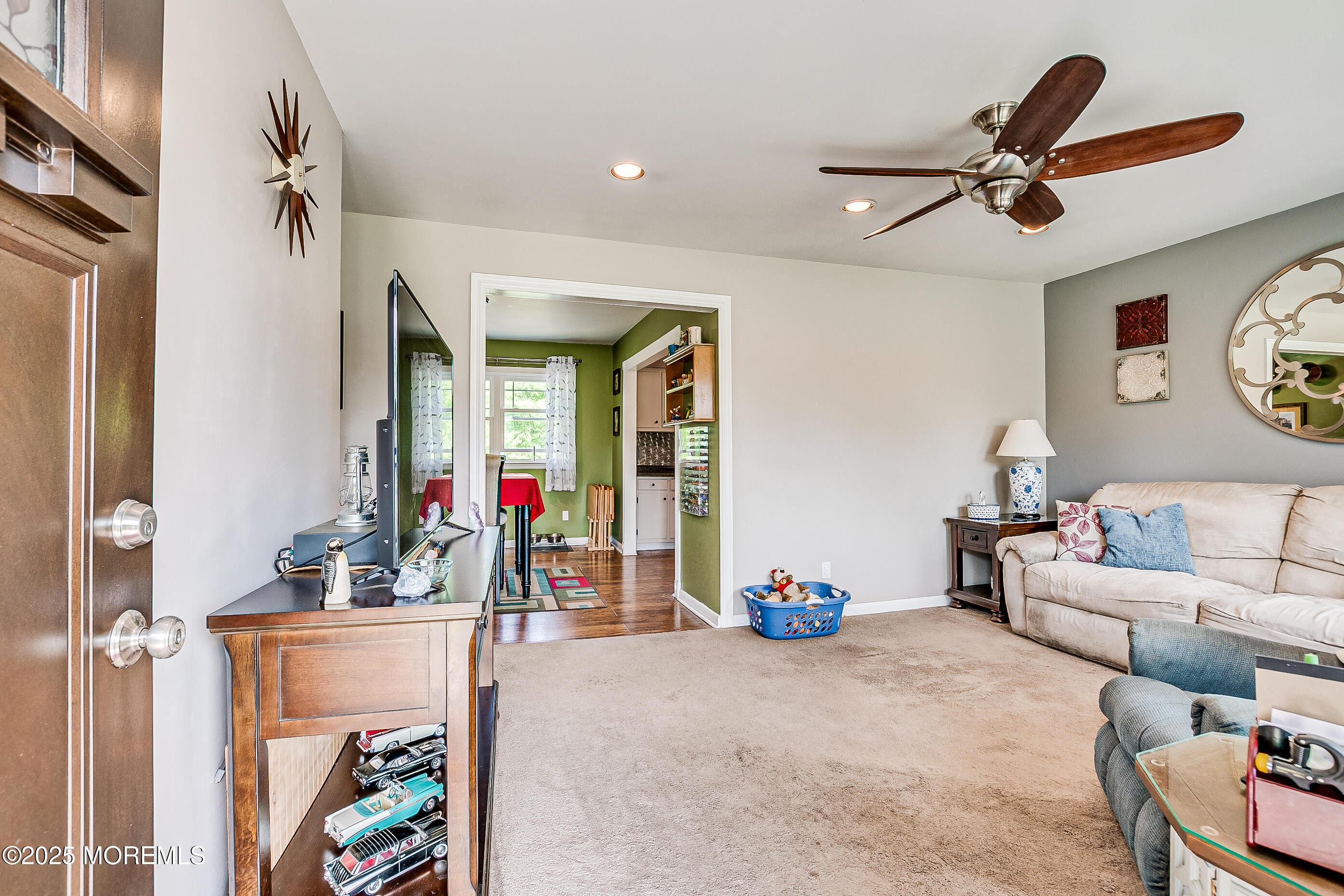 80 Sweetmans Lane, Manalapan, New Jersey image 8