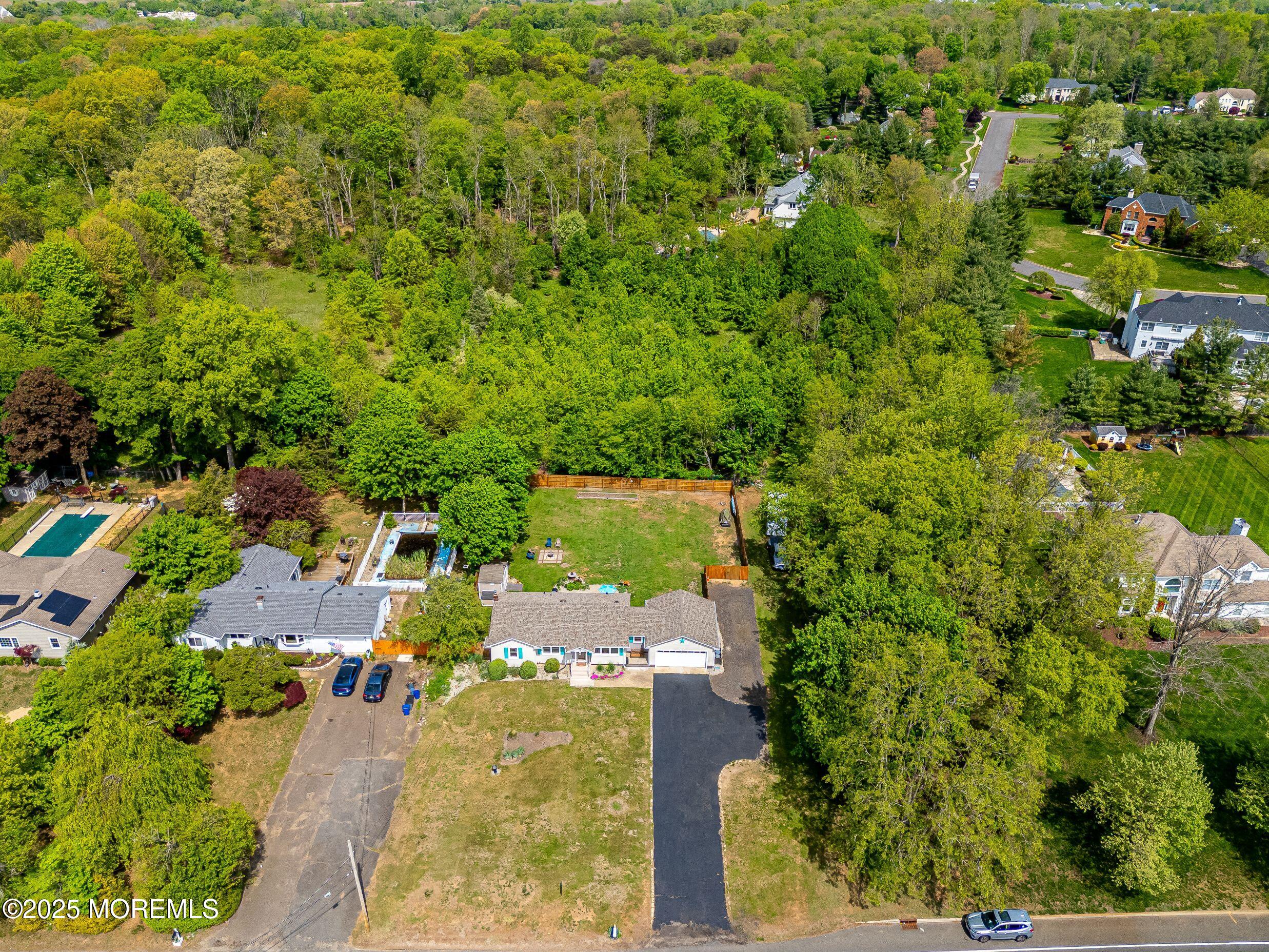 80 Sweetmans Lane, Manalapan, New Jersey image 42