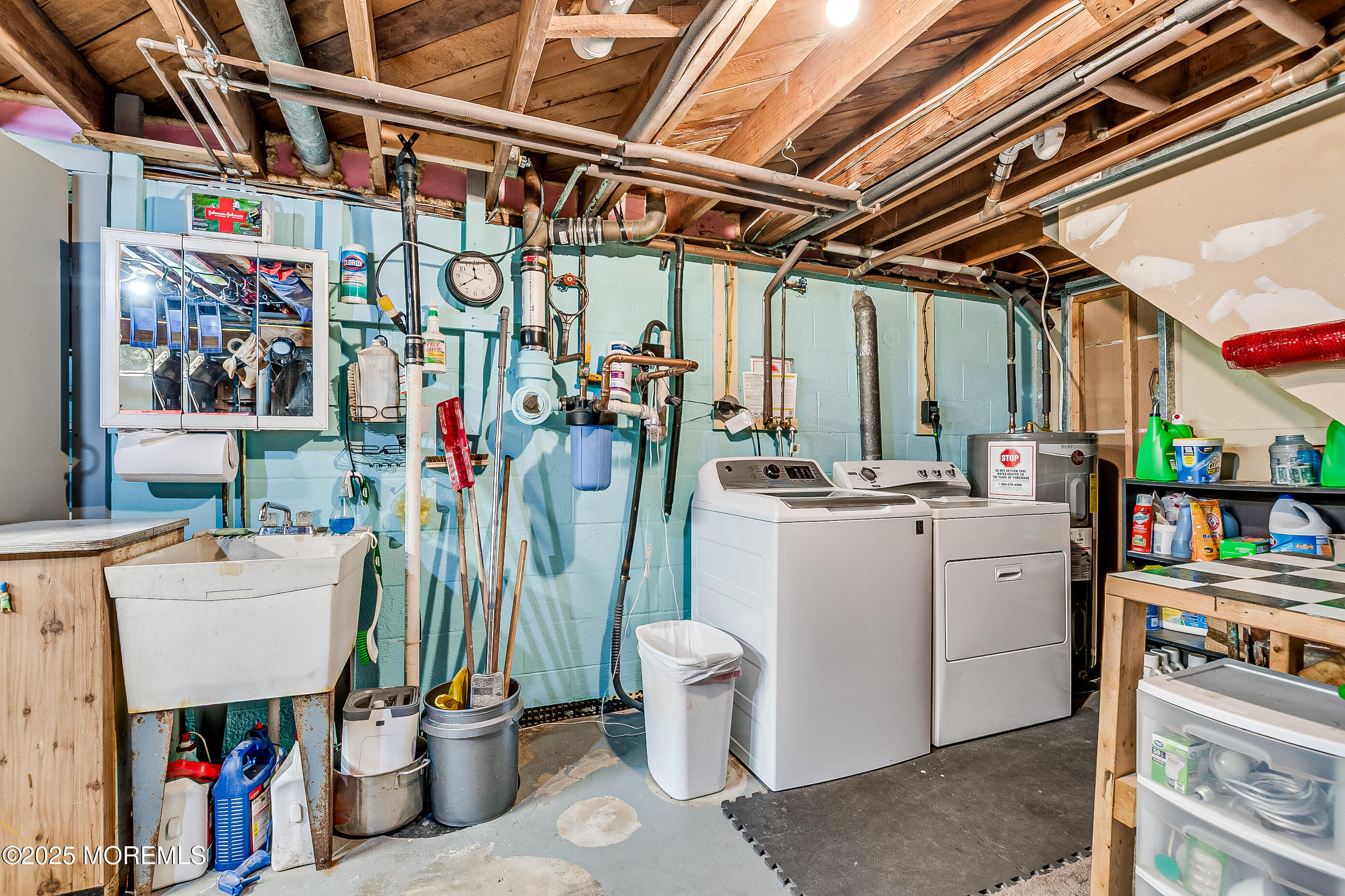 80 Sweetmans Lane, Manalapan, New Jersey image 32