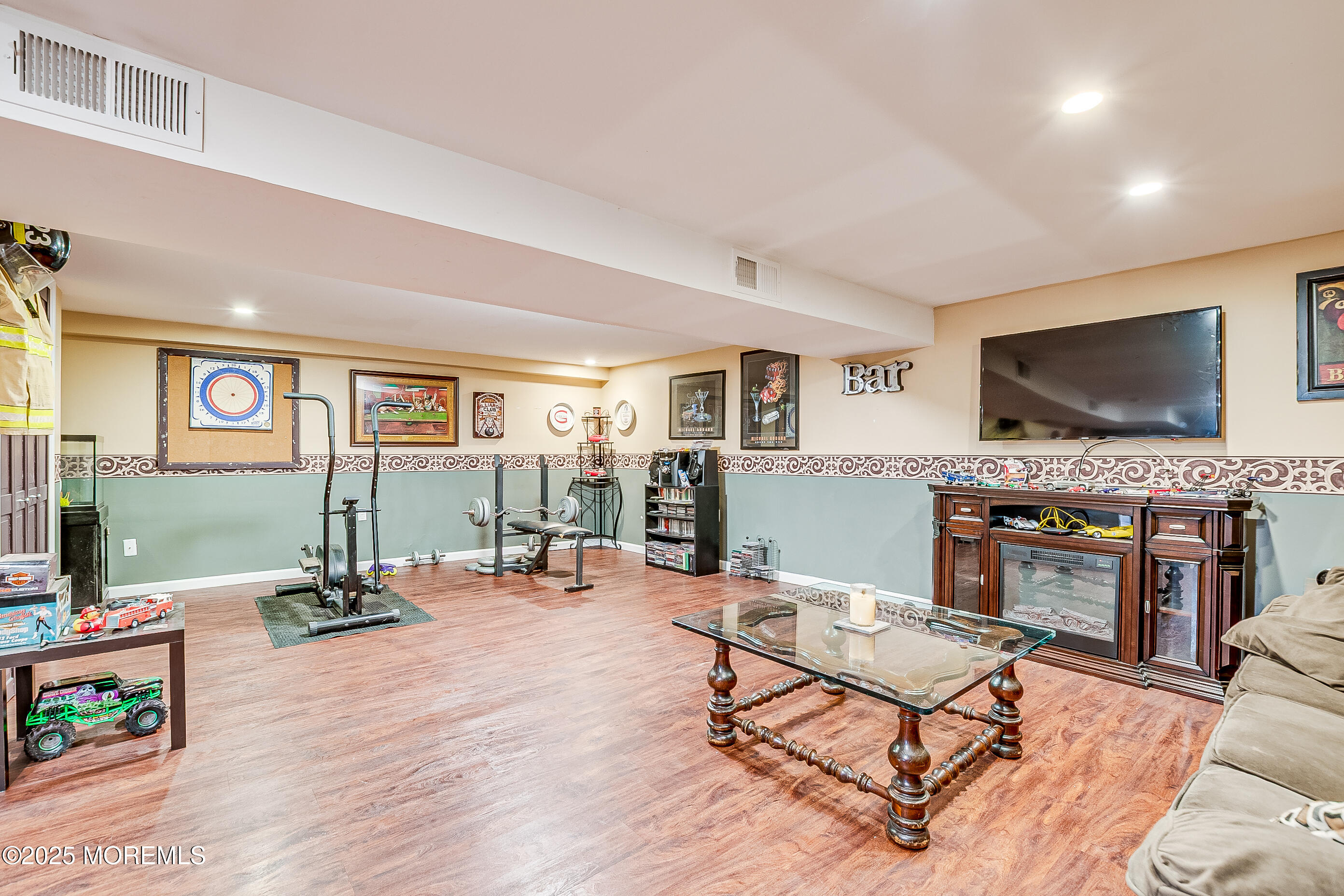 80 Sweetmans Lane, Manalapan, New Jersey image 29