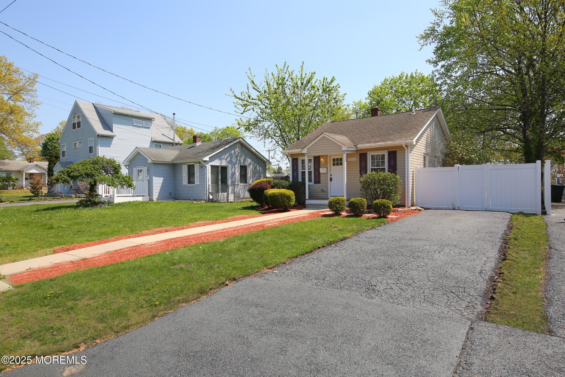 325 W Prospect Avenue, Keyport, New Jersey image 3