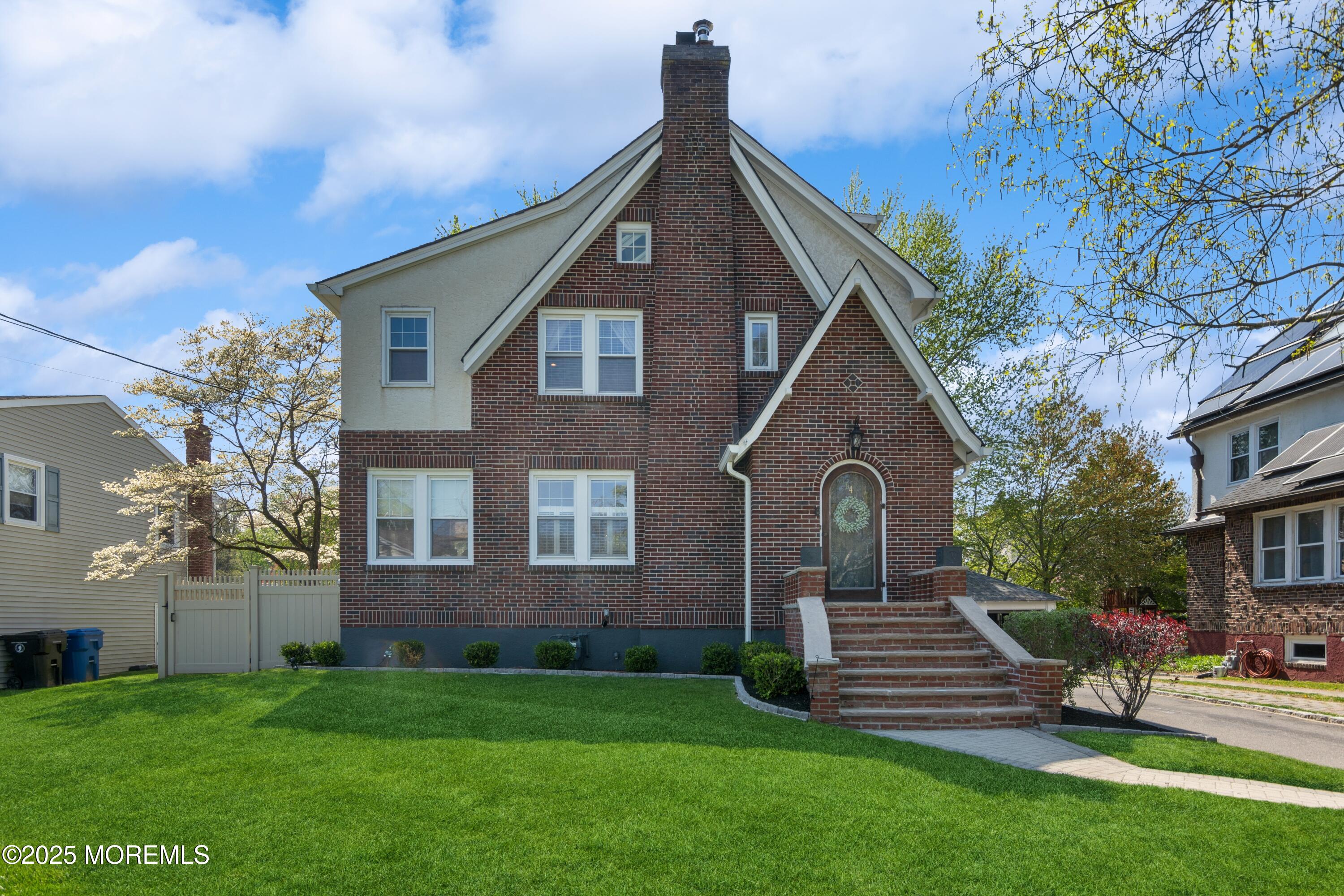 64 Roosevelt Circle, Red Bank, New Jersey image 2