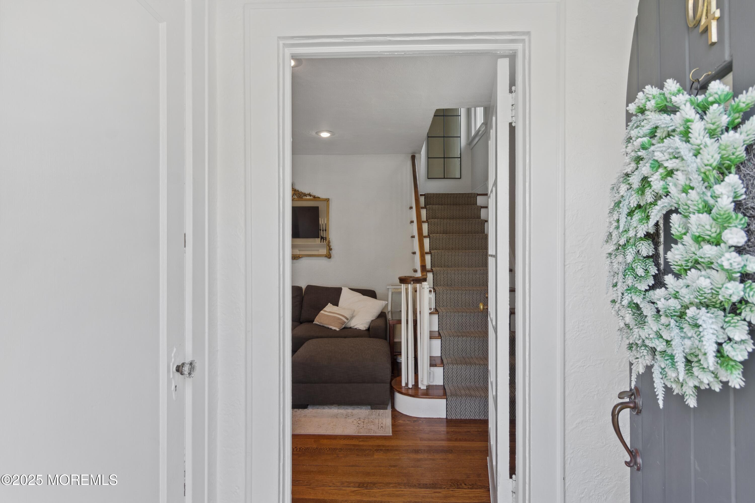64 Roosevelt Circle, Red Bank, New Jersey image 35