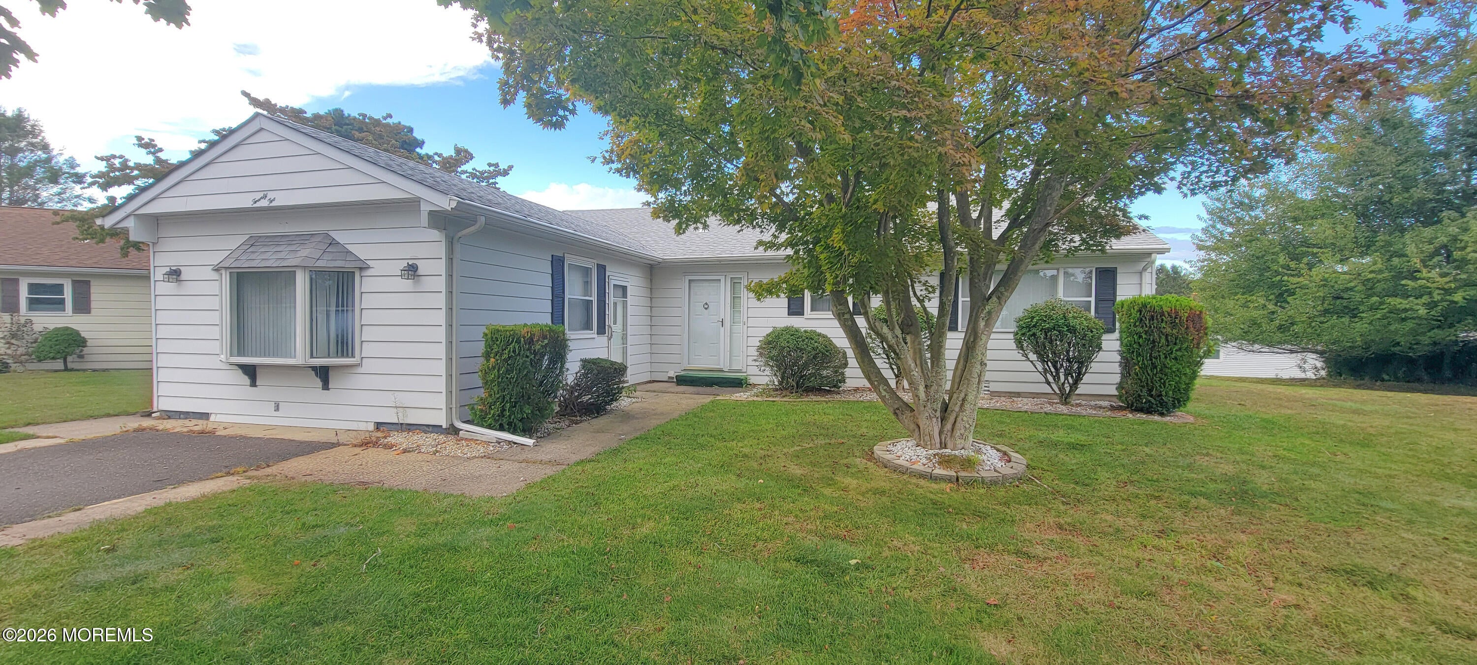 22 Maison Way