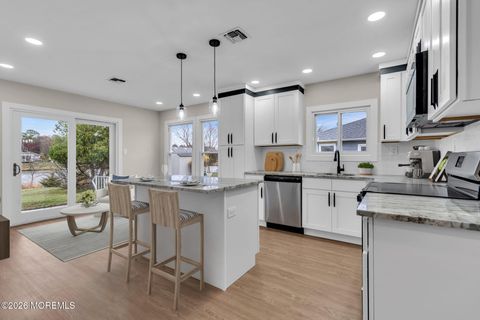 Photo of 186 Harrington Drive N, Toms River, NJ 08757 (MLS # 22611420)