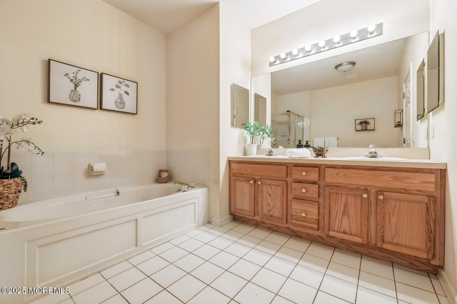 529 Saint Andrews Place, Manalapan, New Jersey image 27