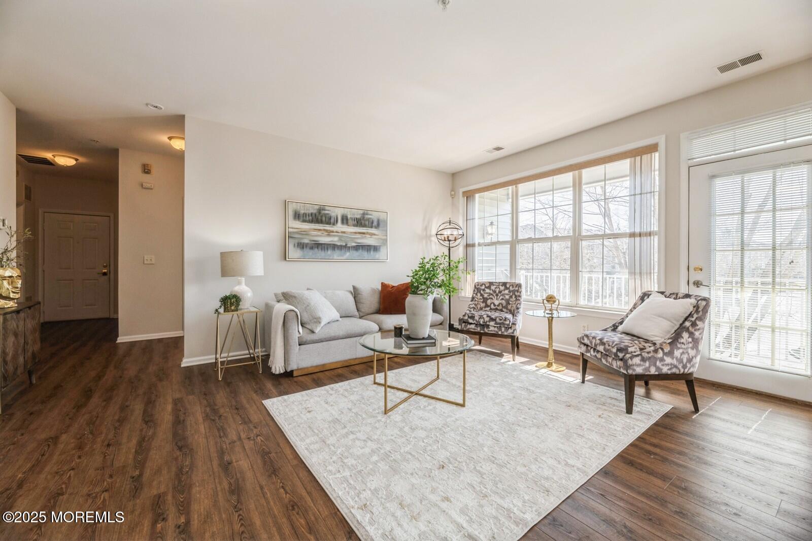 529 Saint Andrews Place, Manalapan, New Jersey image 8