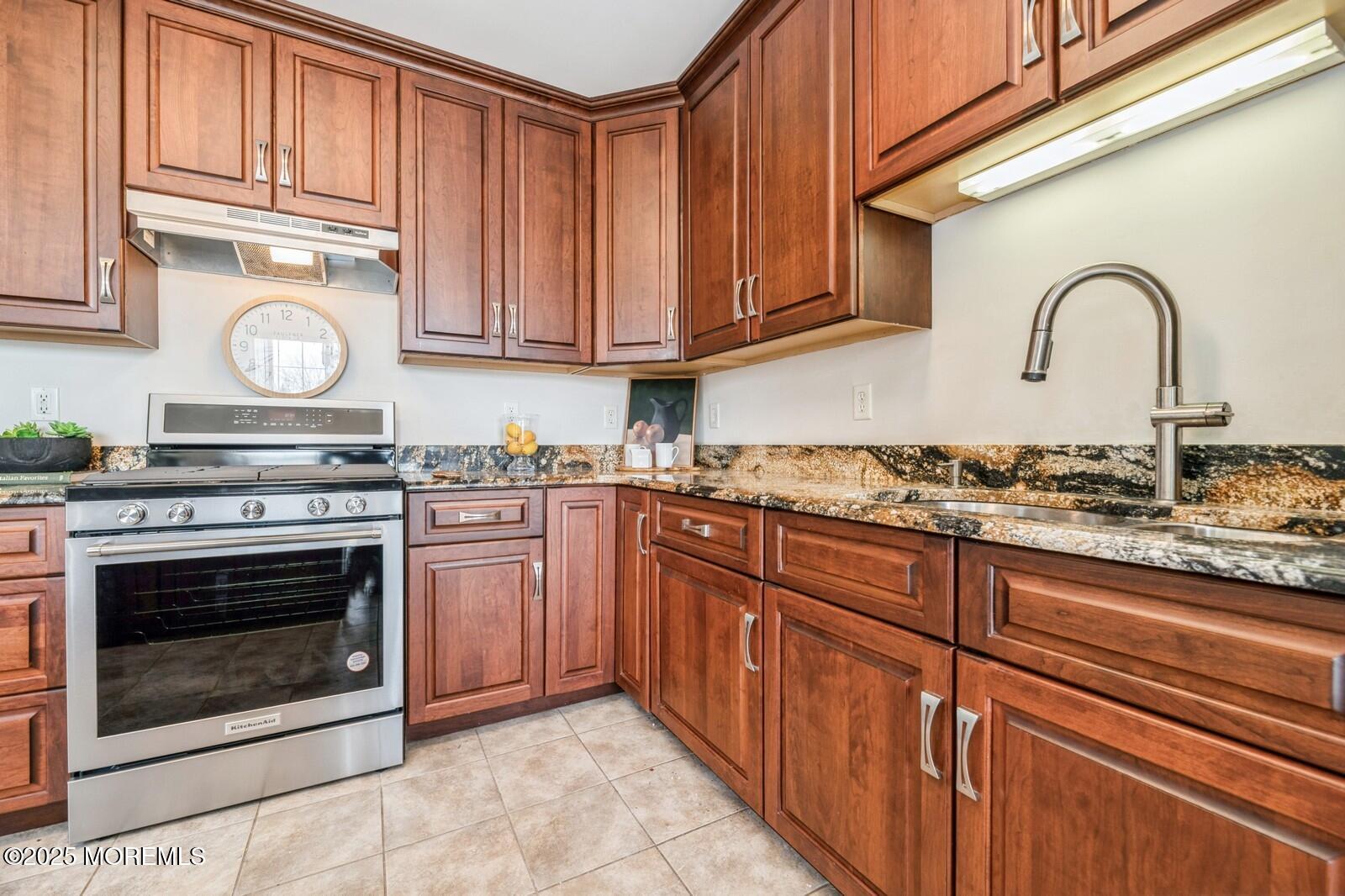 529 Saint Andrews Place, Manalapan, New Jersey image 23