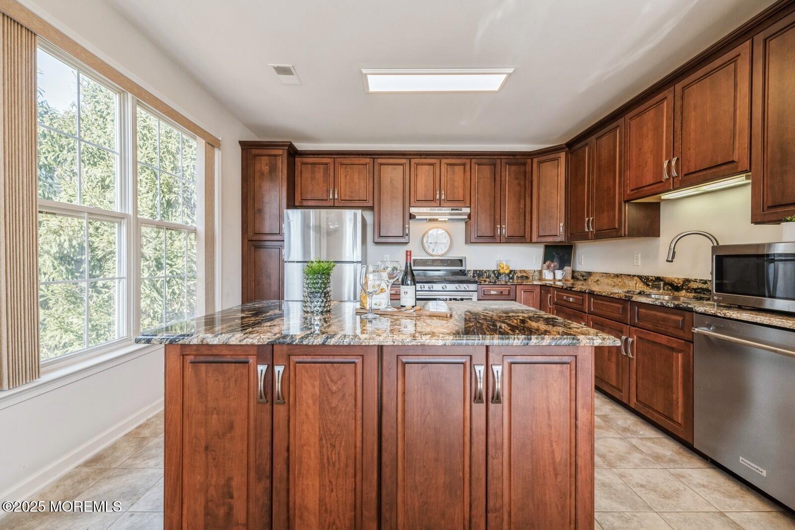 529 Saint Andrews Place, Manalapan, New Jersey image 17