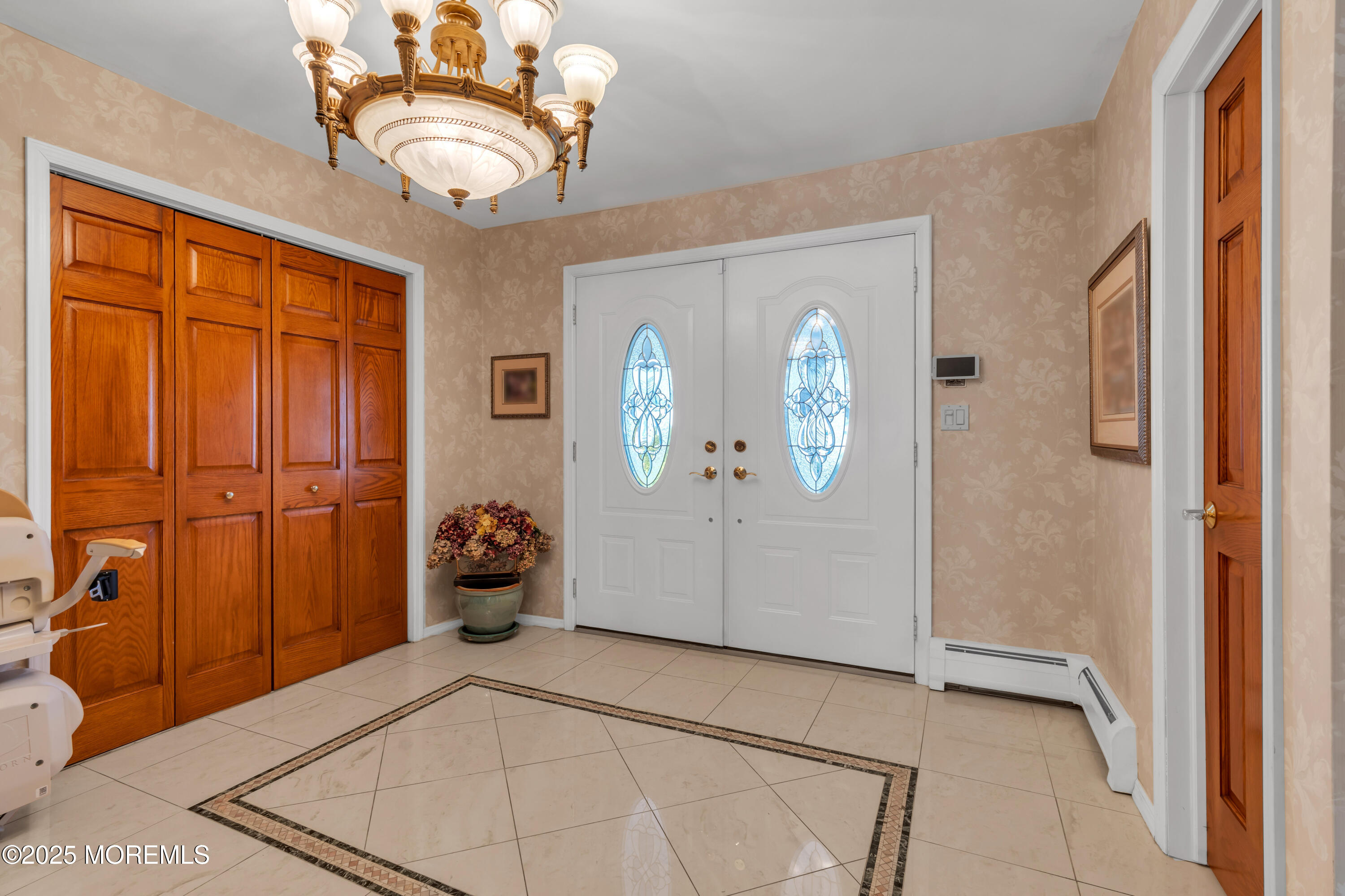15 Julian Way, Marlboro, New Jersey image 3