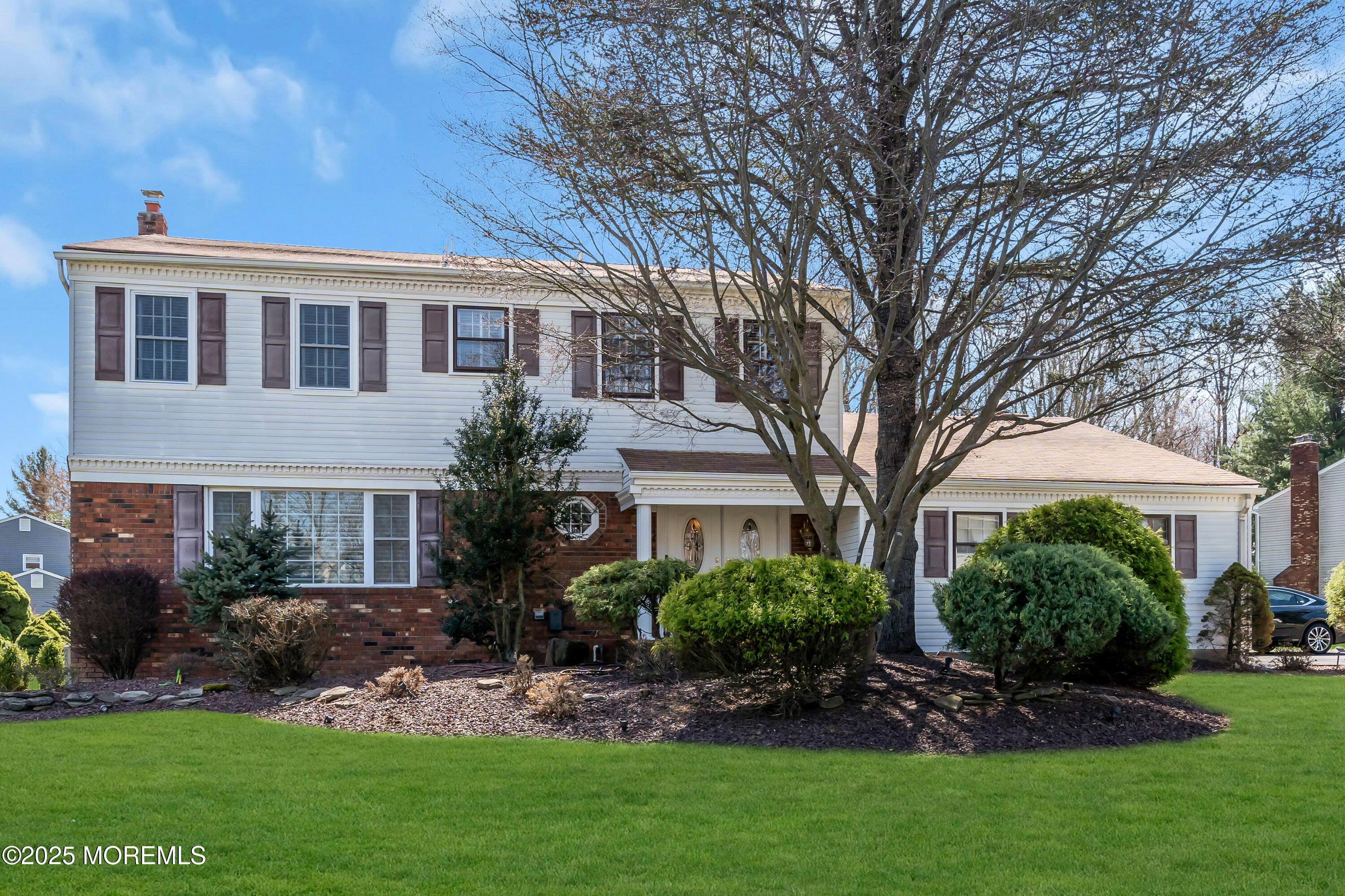 15 Julian Way, Marlboro, New Jersey image 1