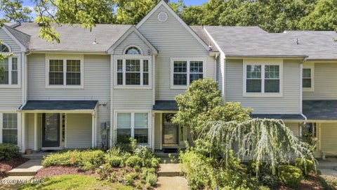 Condo For Sale - 318 Balsam Court<br/> Howell, NJ 07731